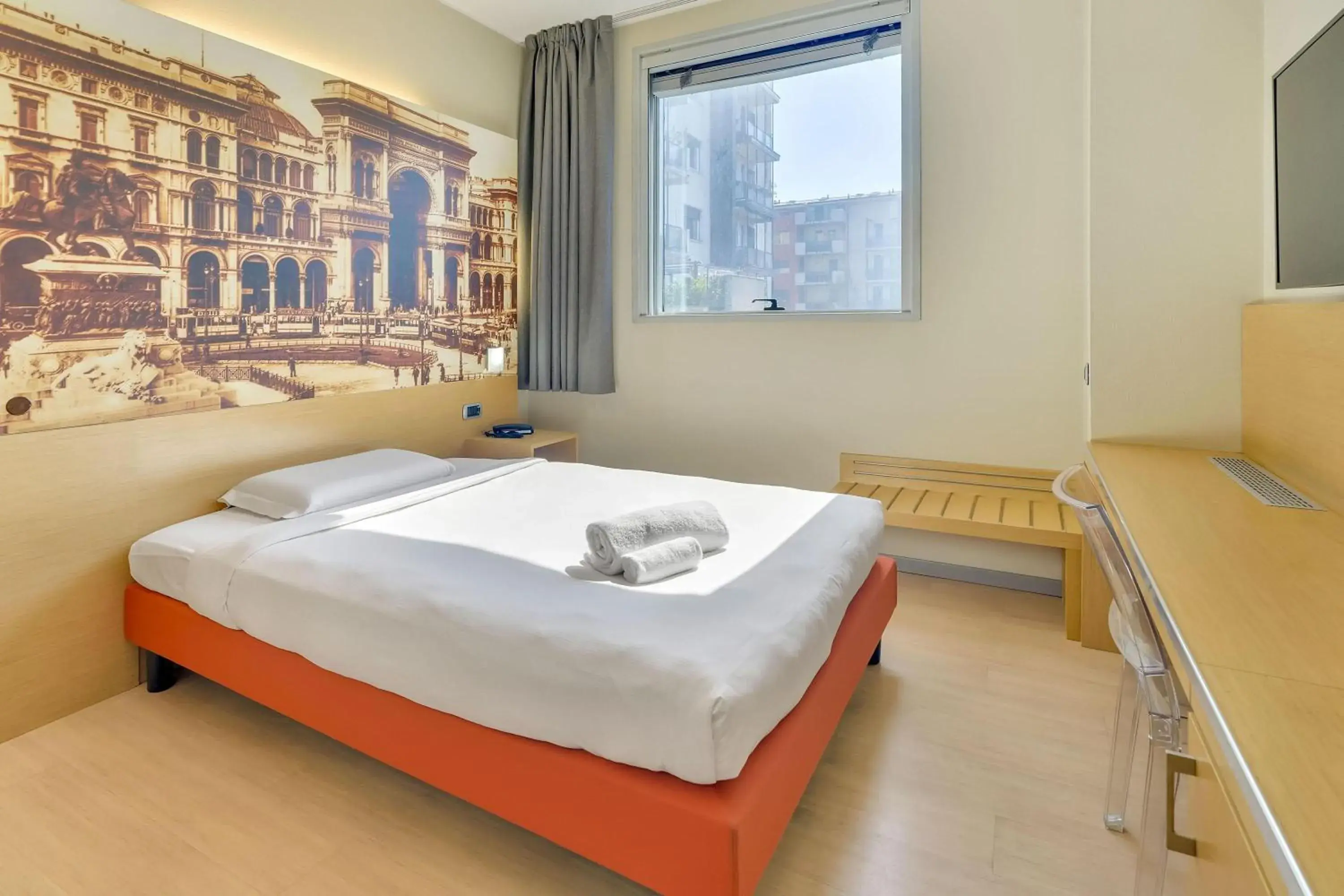 Queen Single Room in B&B HOTEL Milano La Spezia Queen Single Room in B&B HOTEL Milano La Spezia