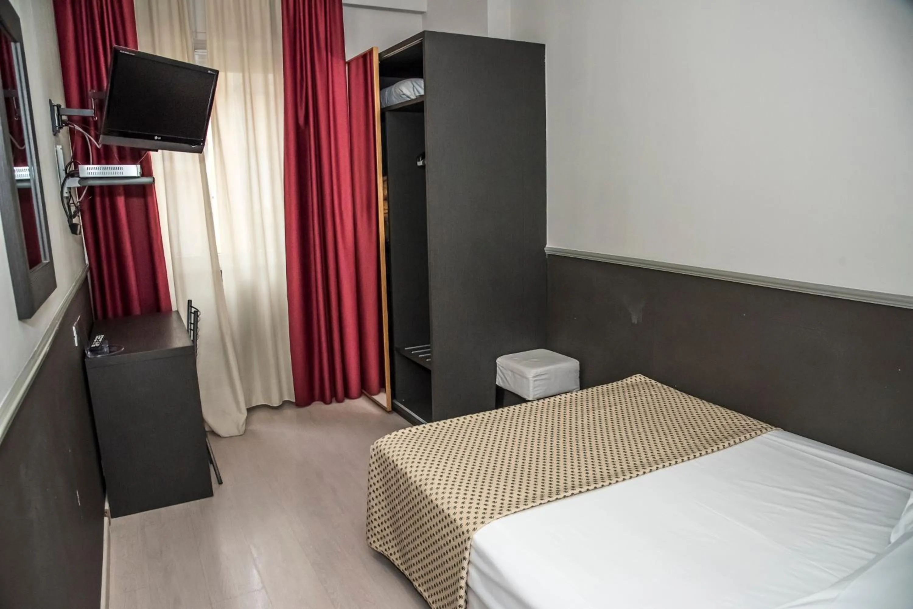 Bed in Hotel Corallo