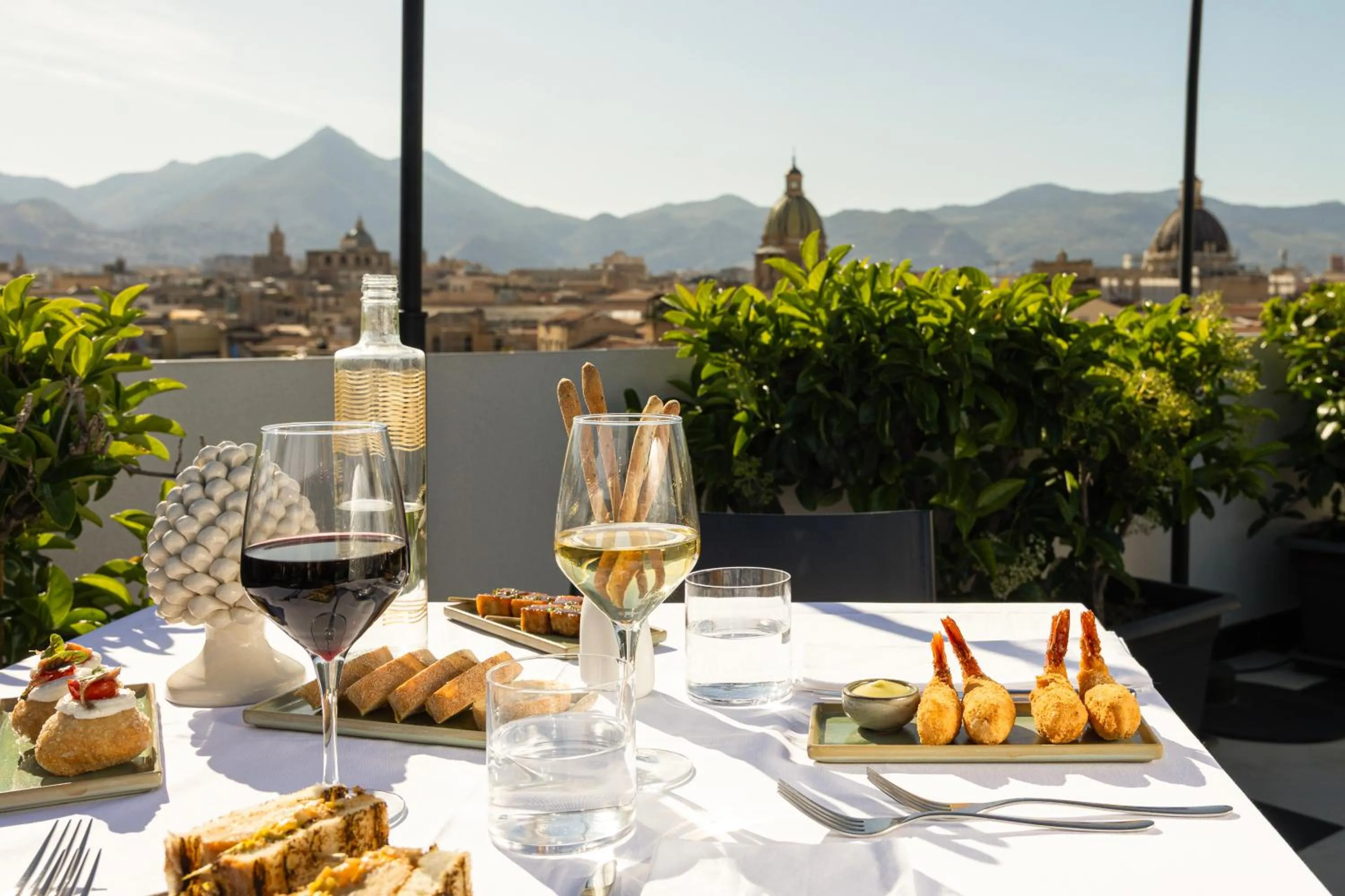 Food and drinks in Hotel Ambasciatori