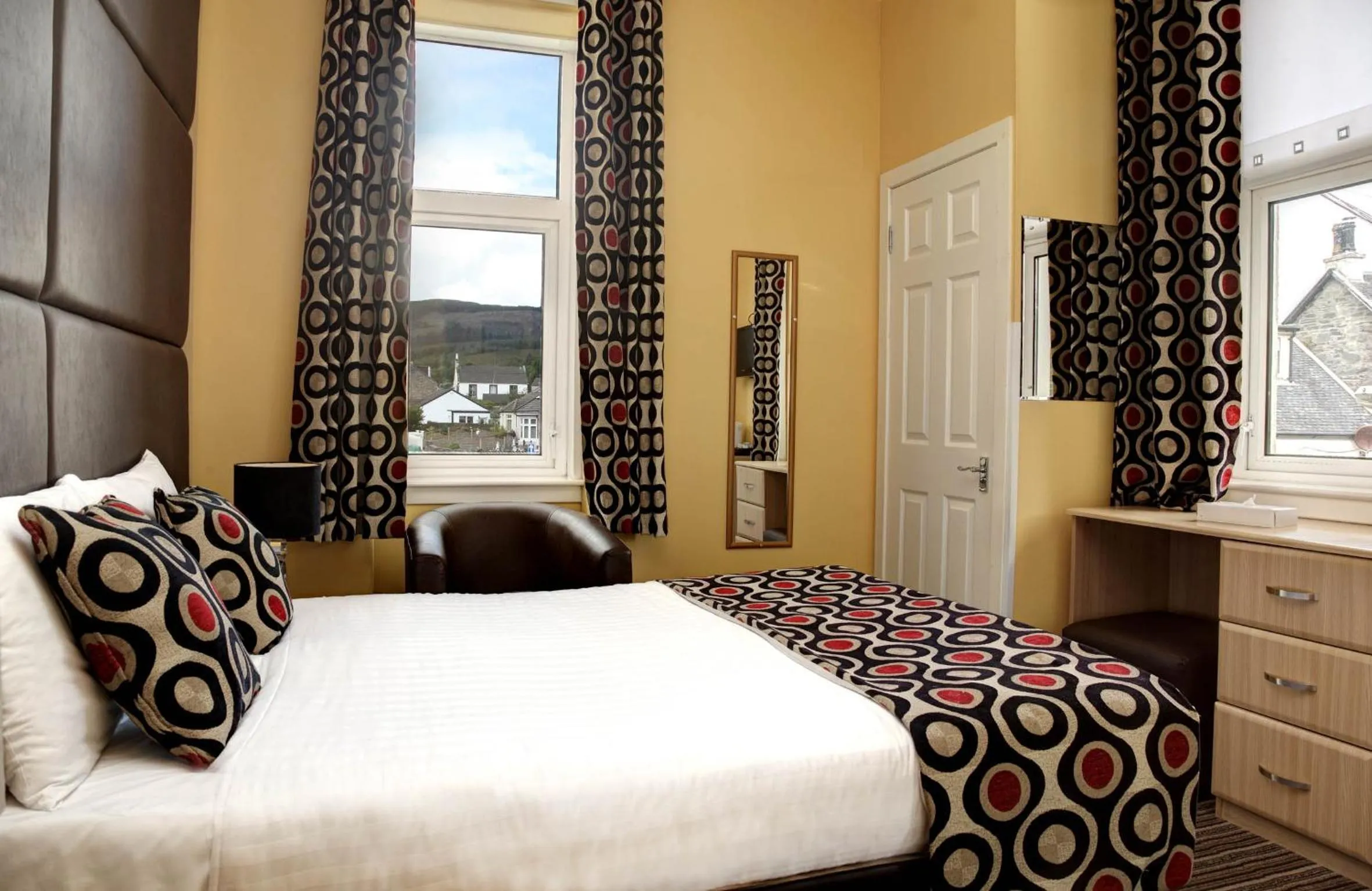 Bed in SGE Esplanade Hotel