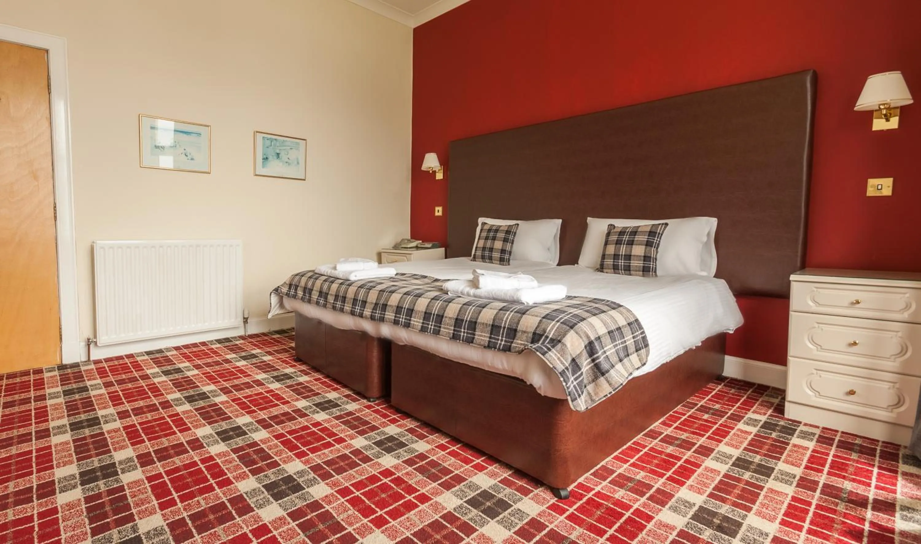 Bed in SGE Esplanade Hotel