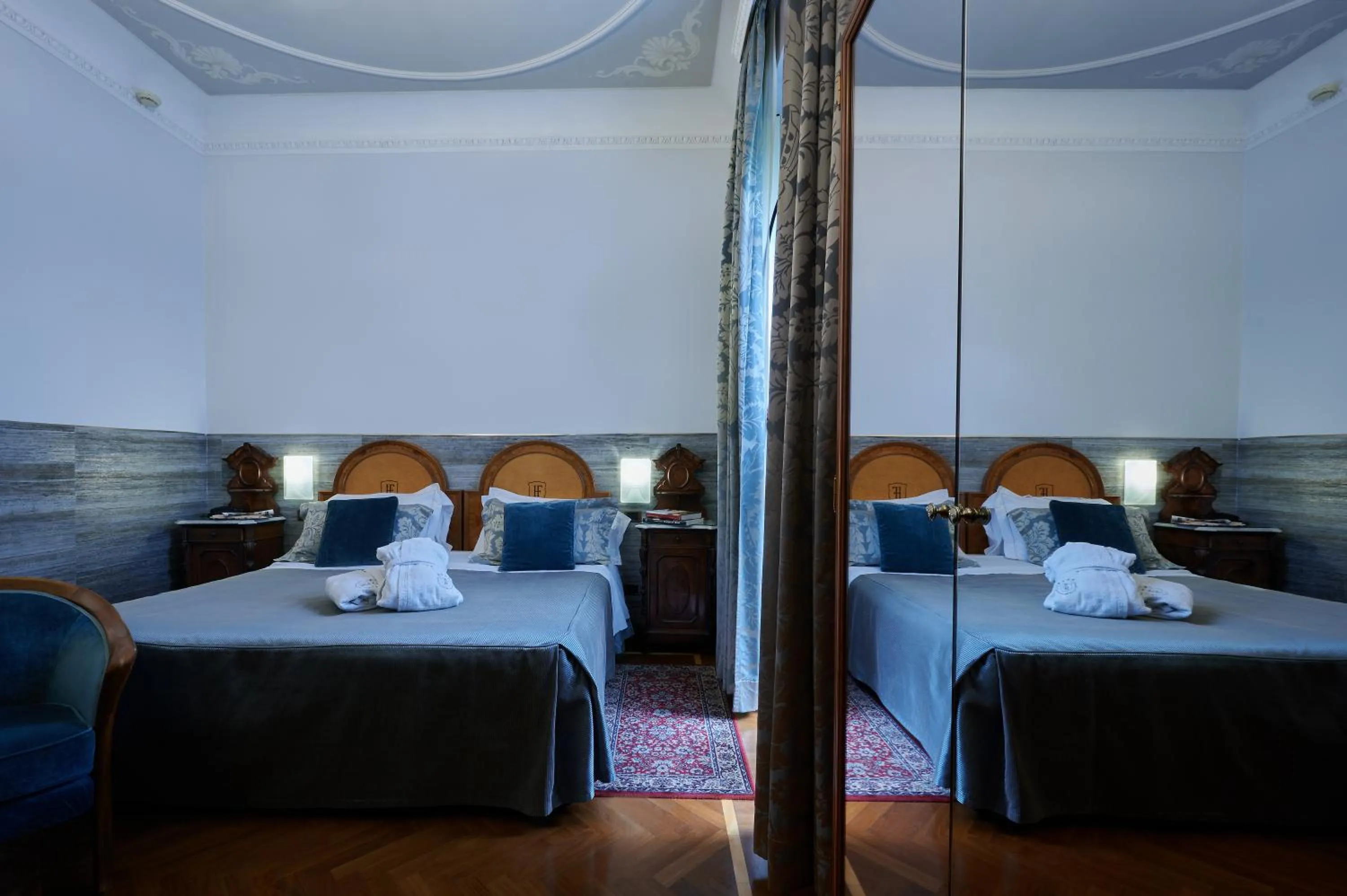 Bedroom, Bed in Hotel Farnese