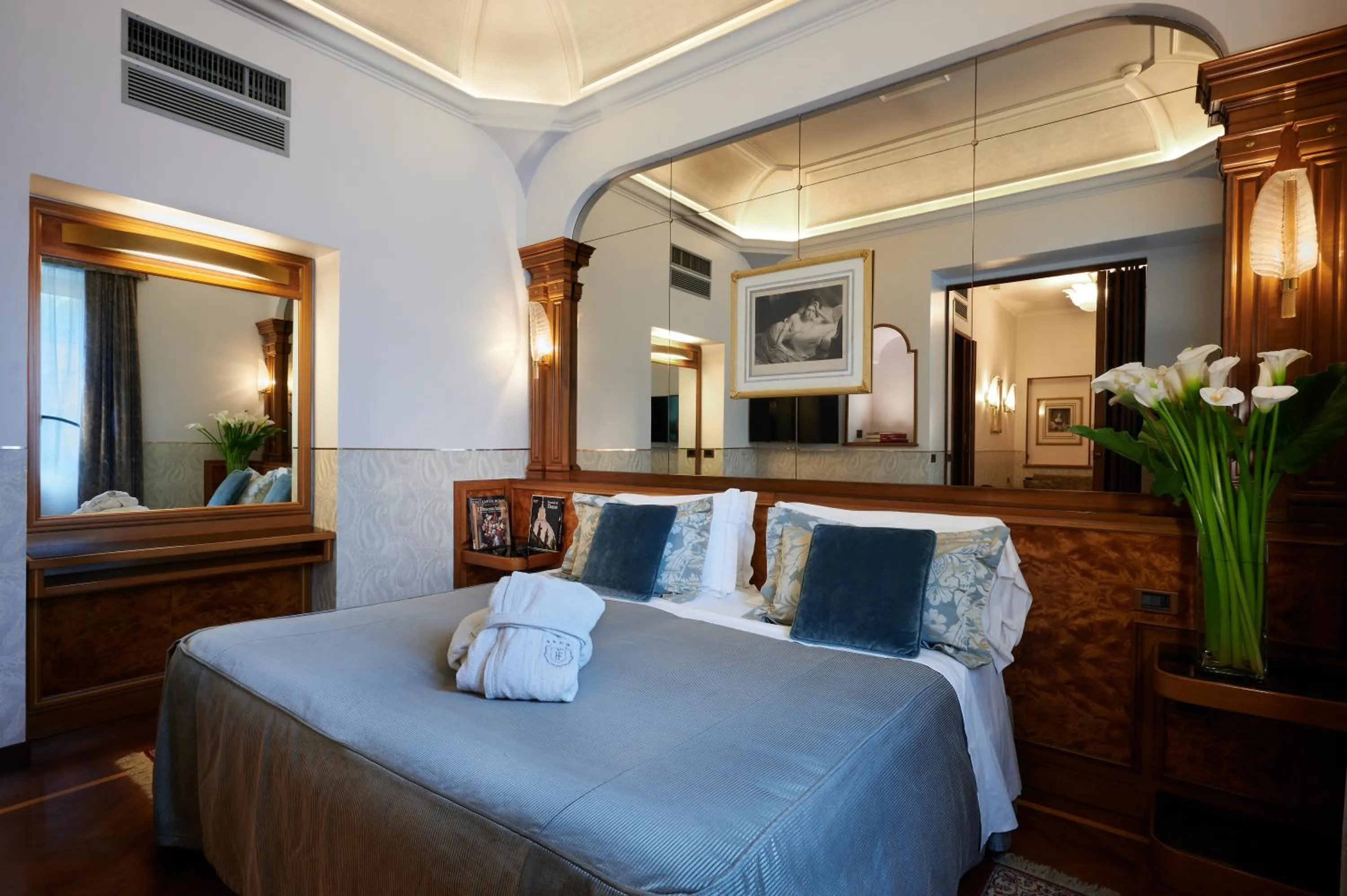 Bedroom, Bed in Hotel Farnese