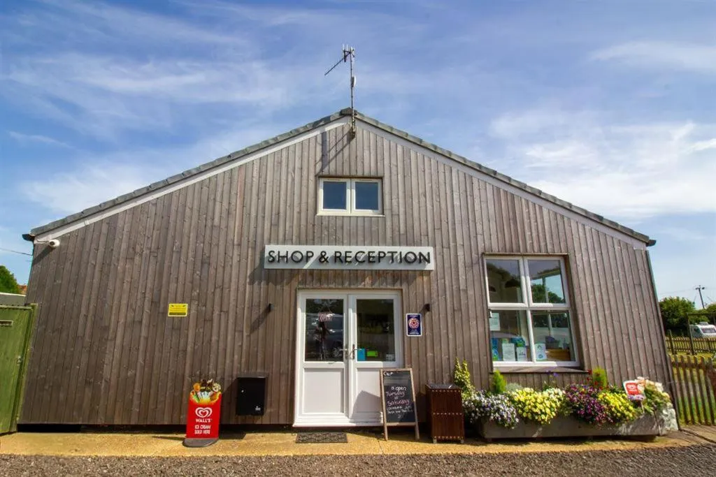 Lobby or reception in Chestnut Meadow Country Park