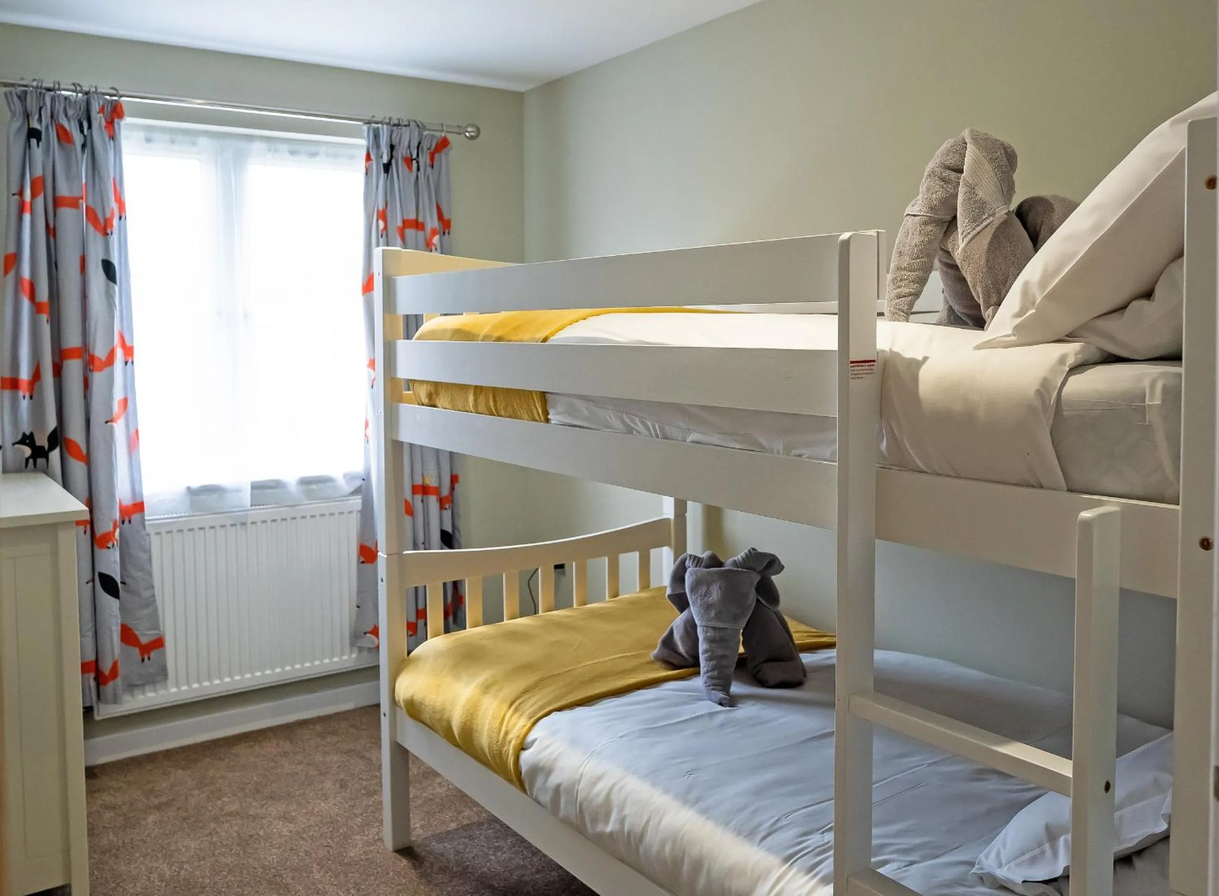 Bedroom, Bed in Chestnut Meadow Country Park