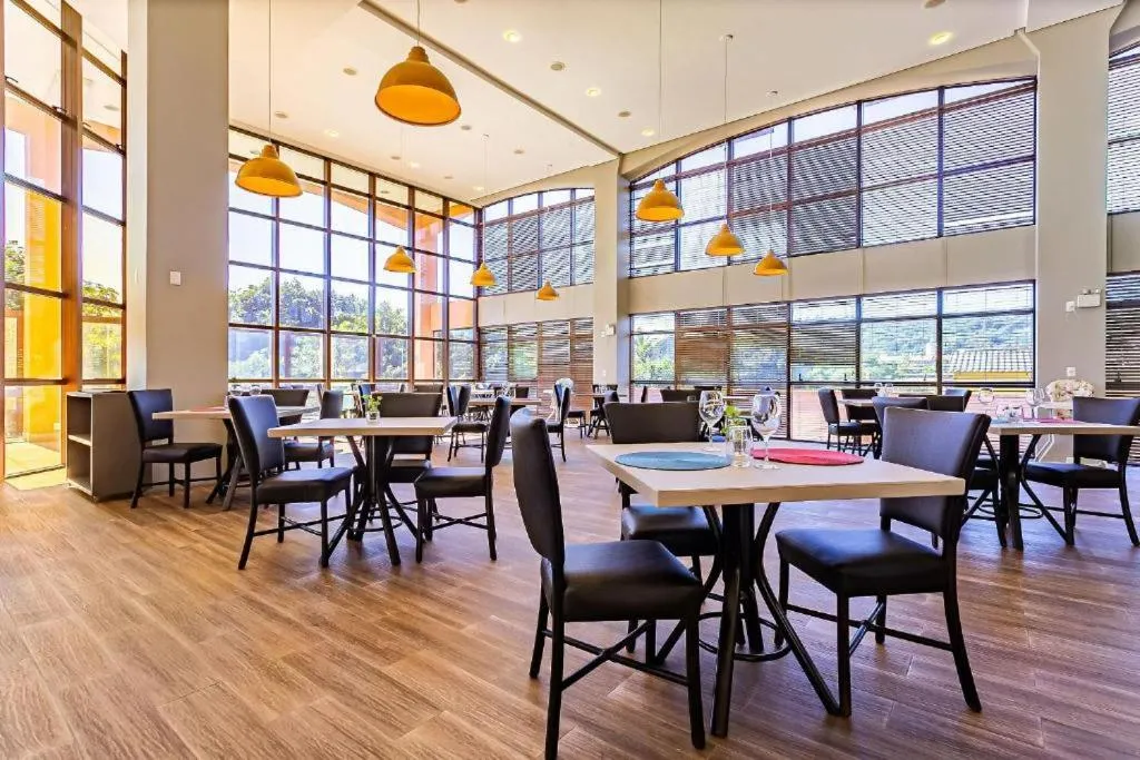 Restaurant/places to eat in Jurerê Beach Village - Suíte