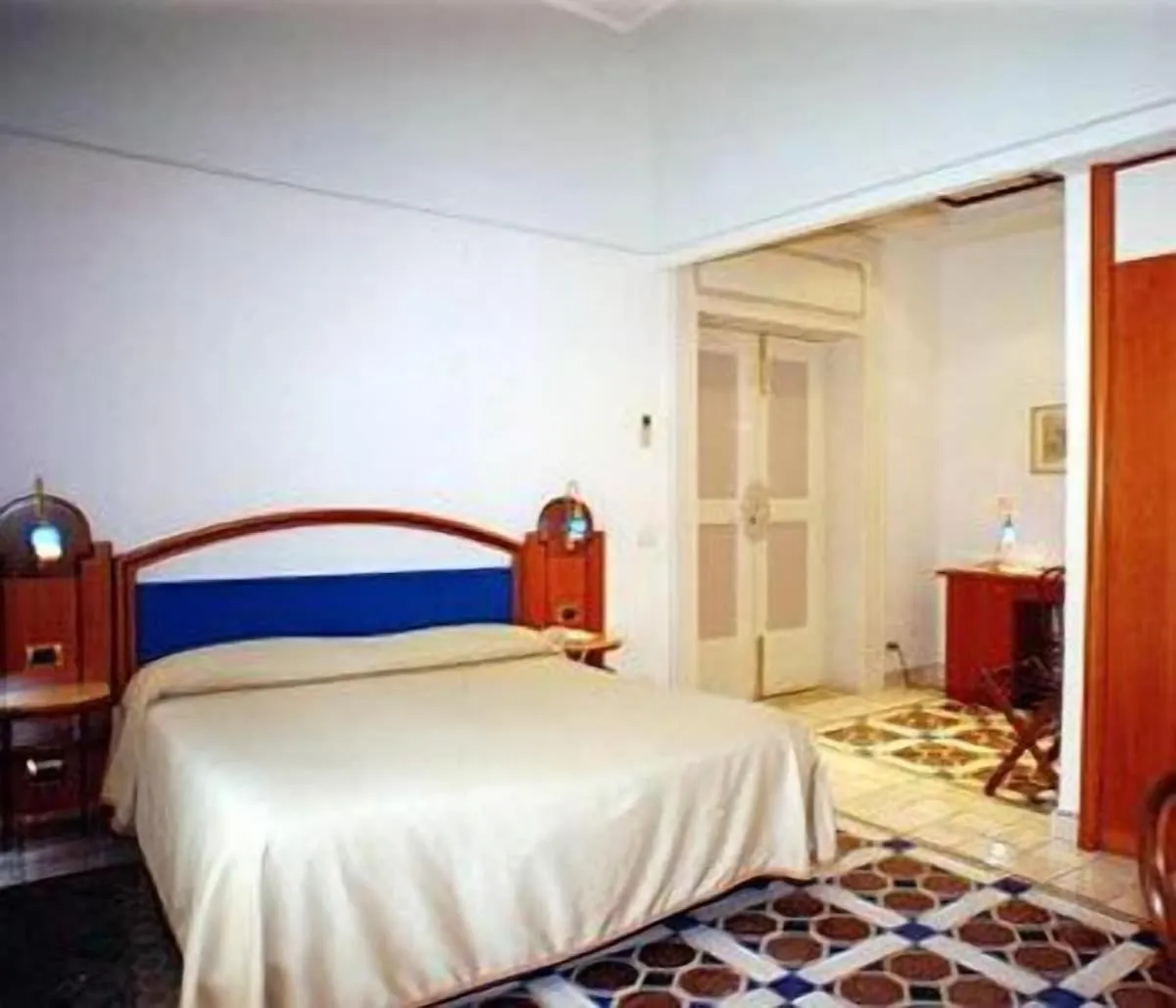 Bed in Hotel Lidomare
