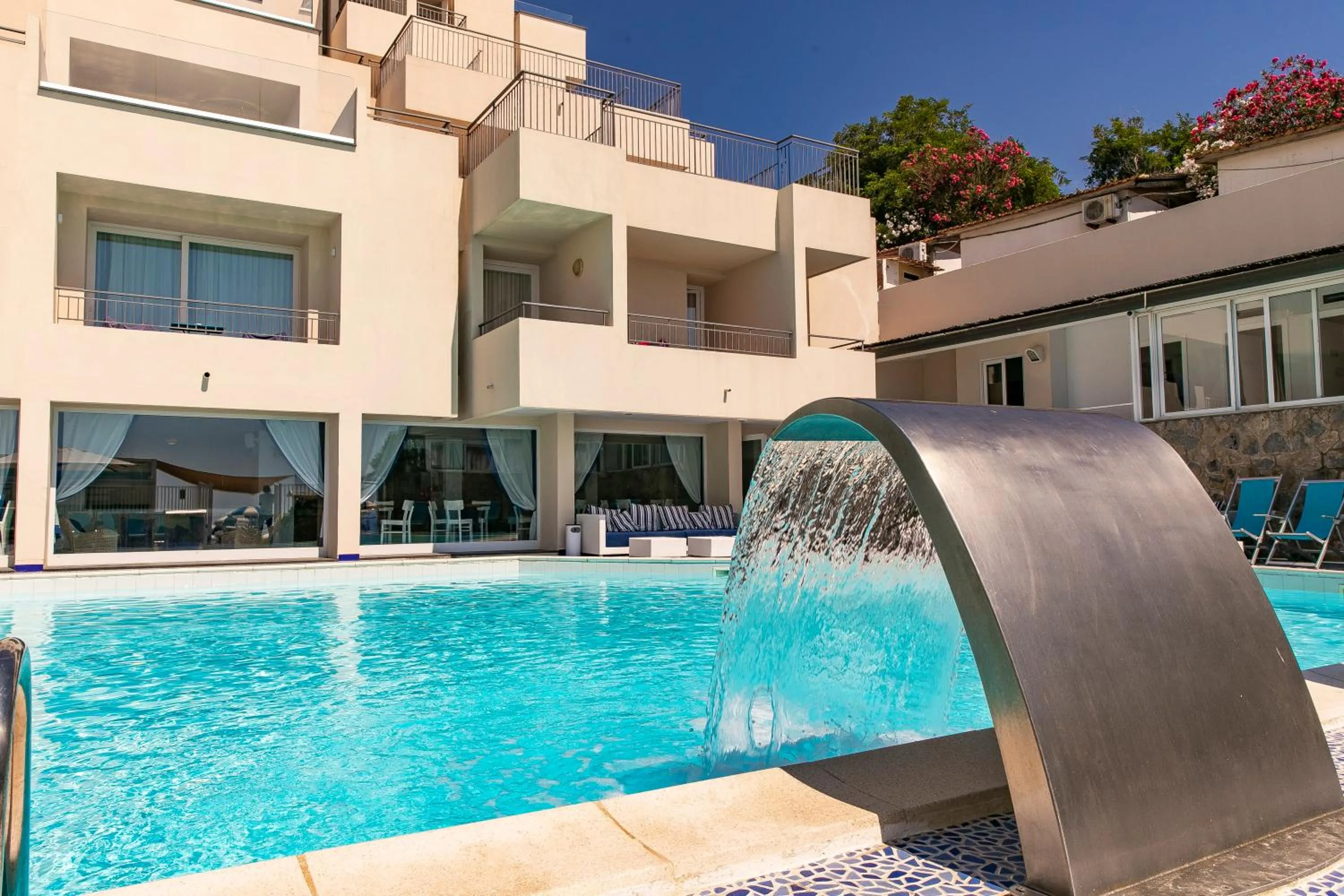 Swimming pool in Hotel Saline