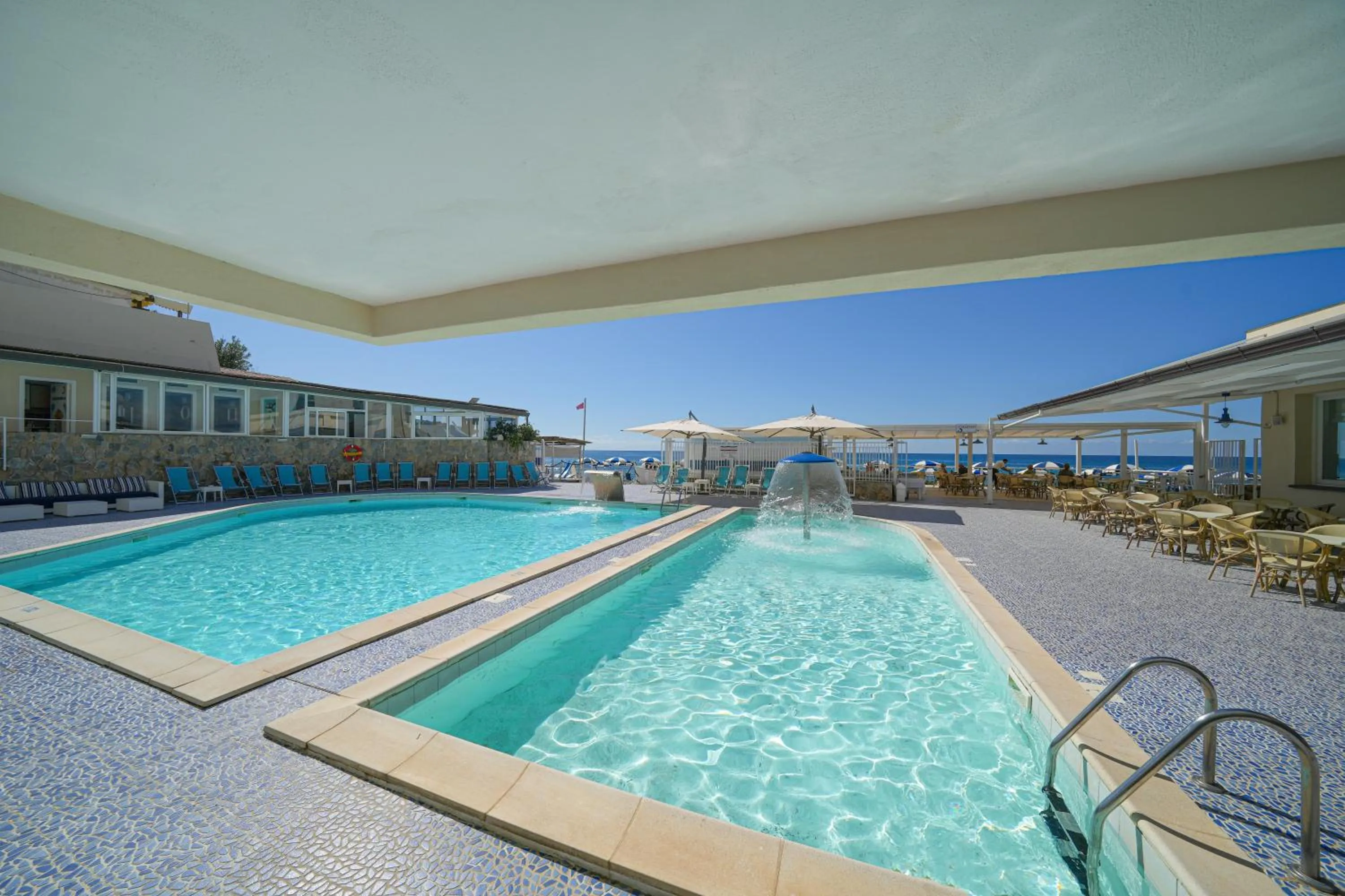 Swimming pool in Hotel Saline