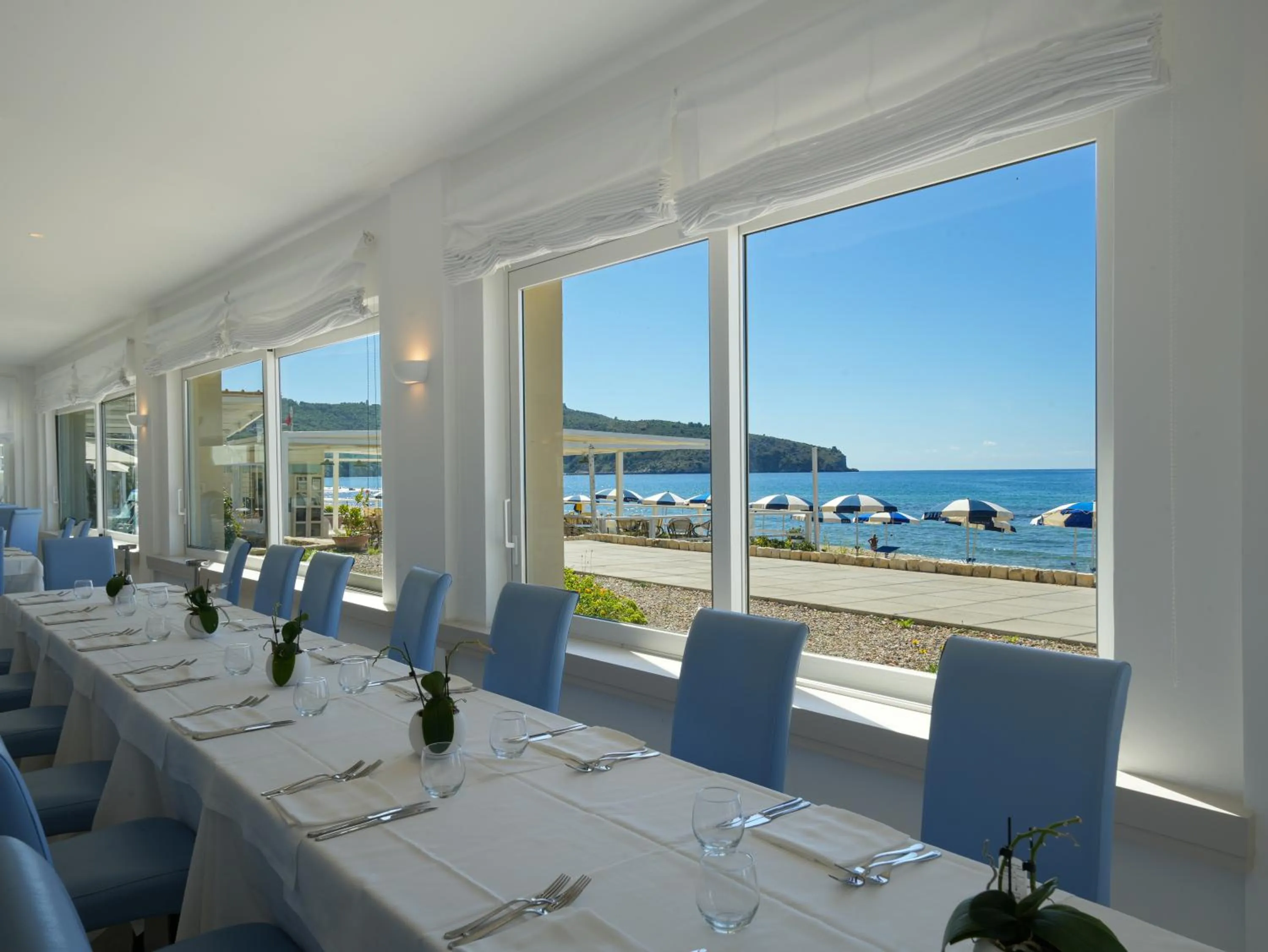 Restaurant/places to eat in Hotel Saline