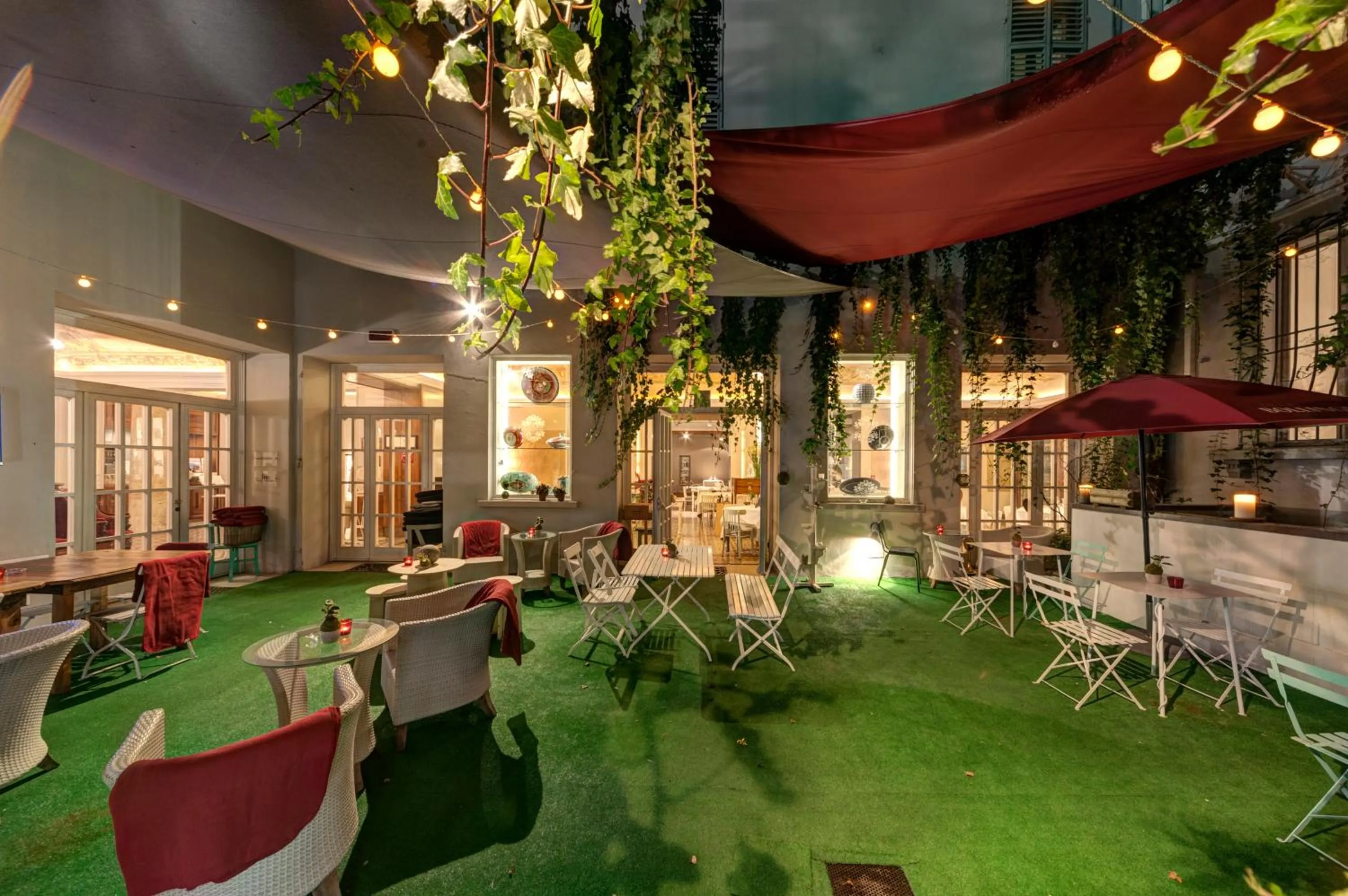 Restaurant/places to eat in Hotel Vittoria