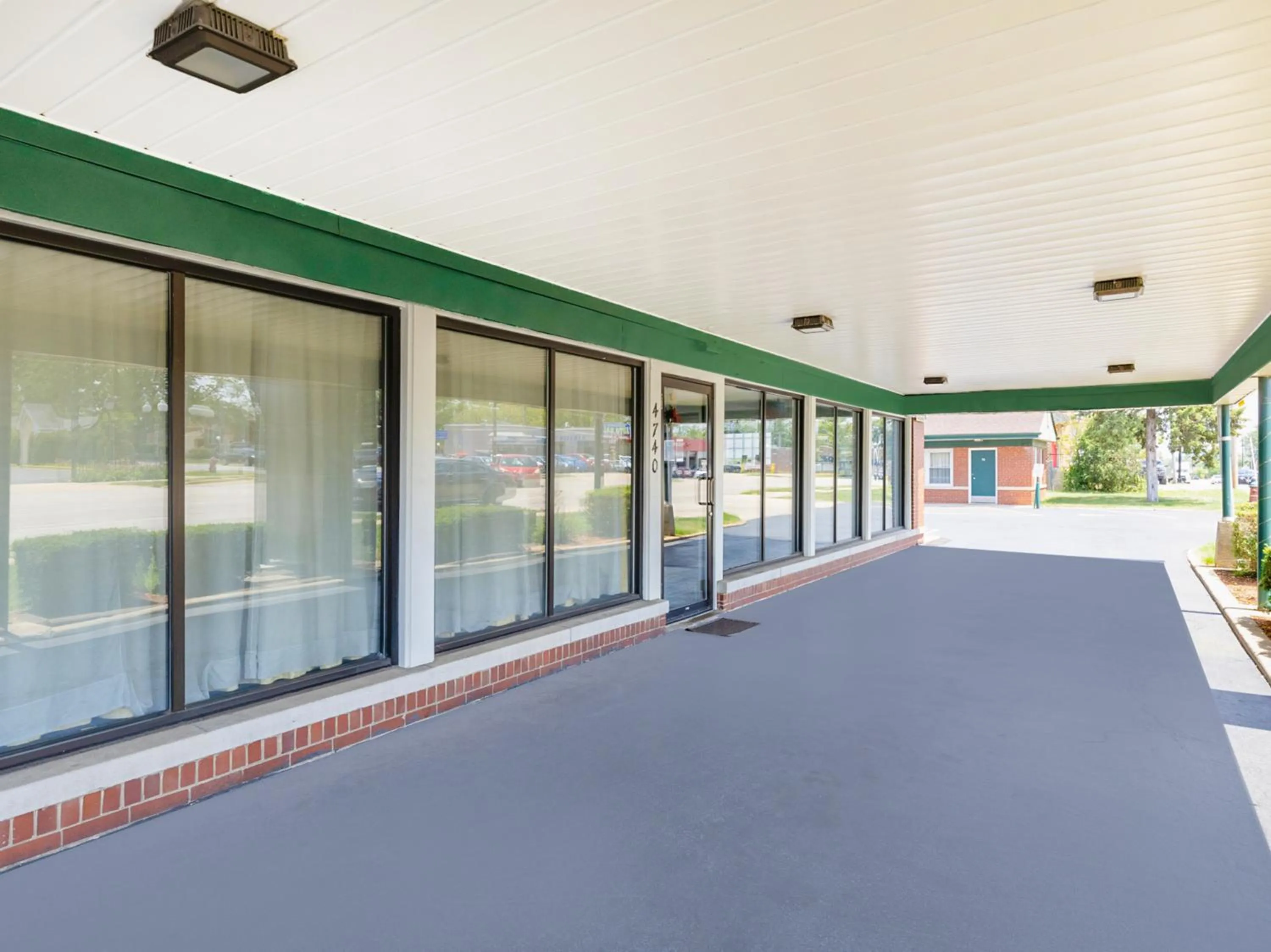 Facade/entrance in Manor Motel By OYO Near Oak Brook Chicago Westchester