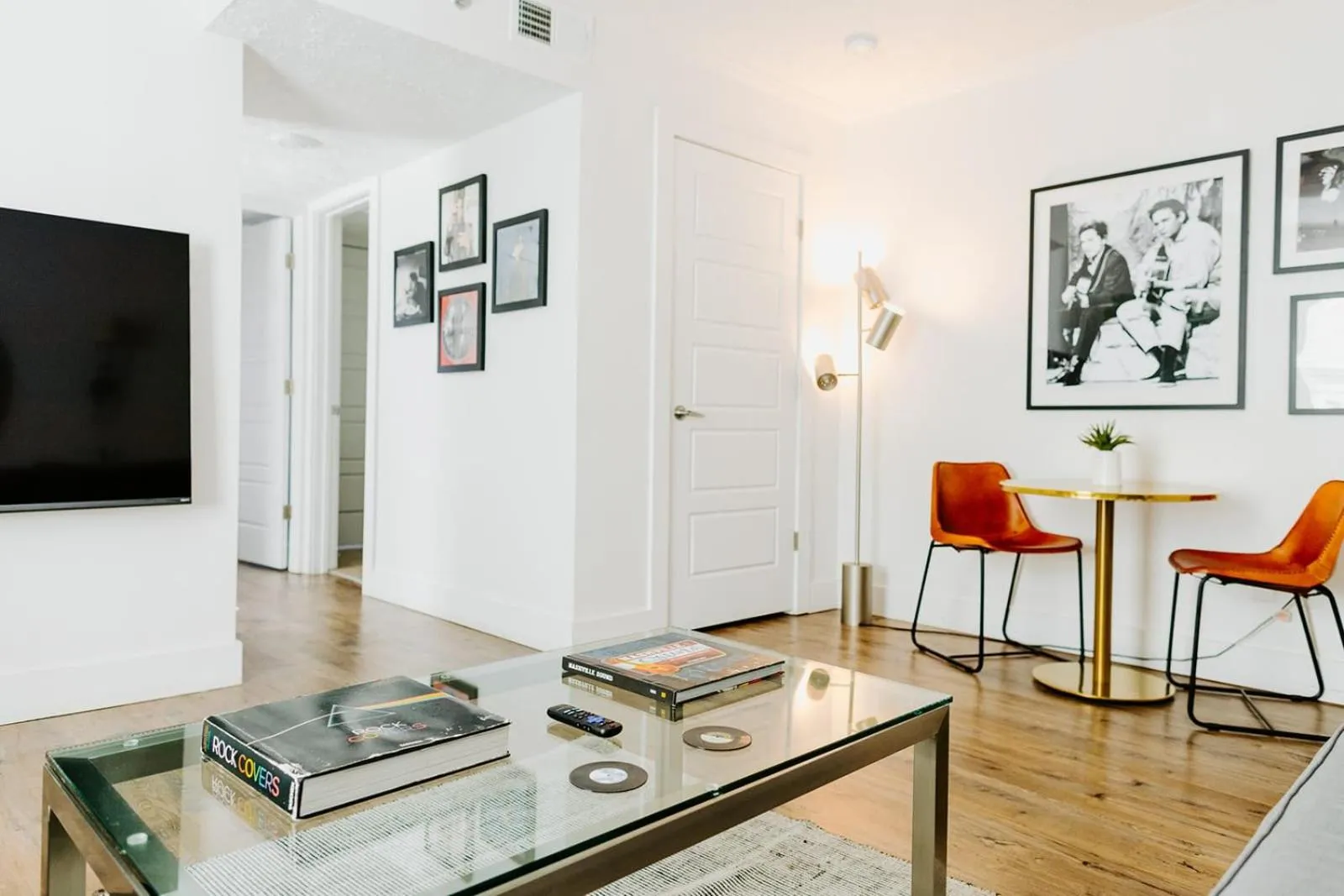 The Vinyl at Music Row - 1 Bedroom Apartment