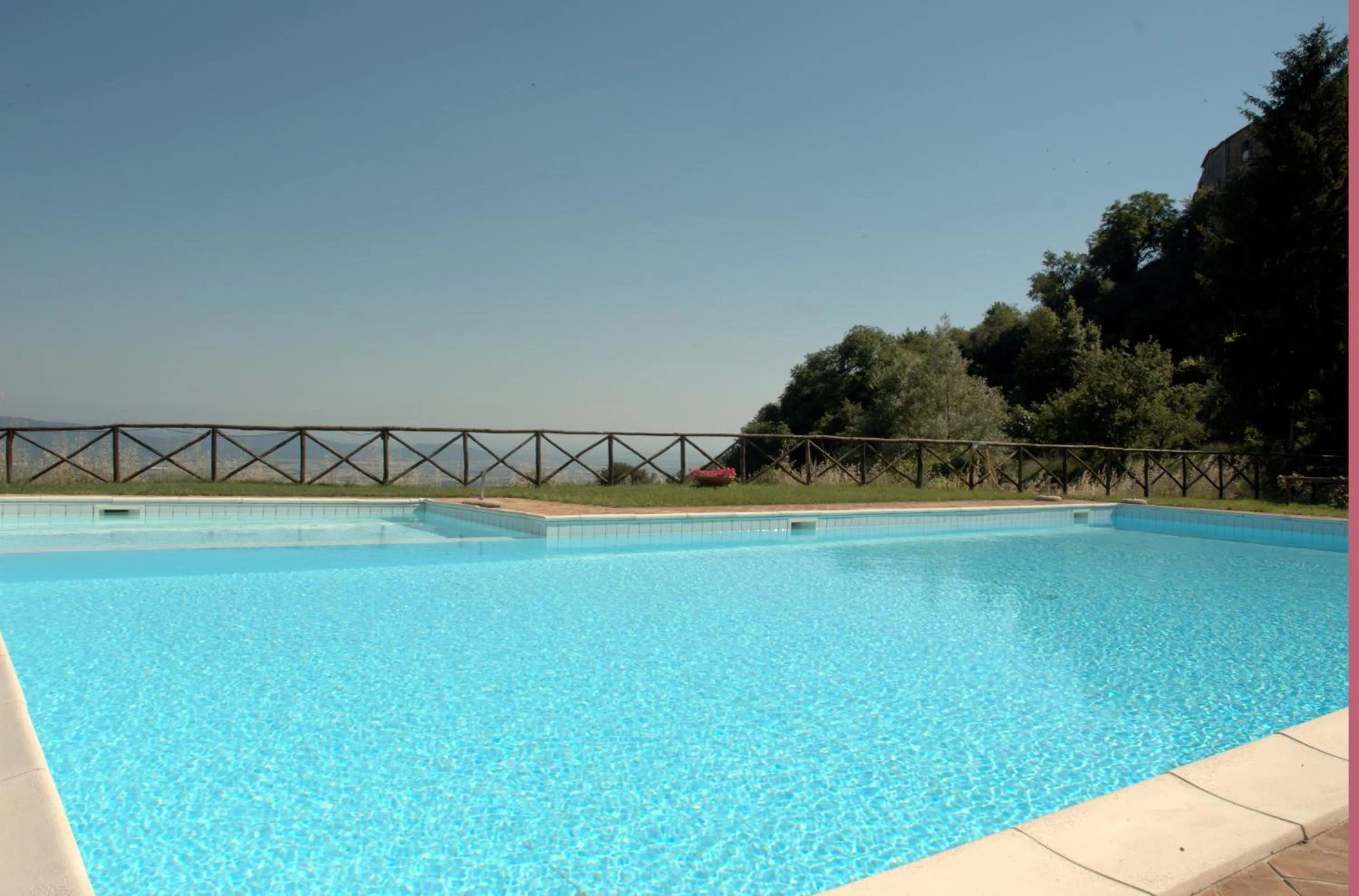 Swimming pool in Country House il Ciliegio