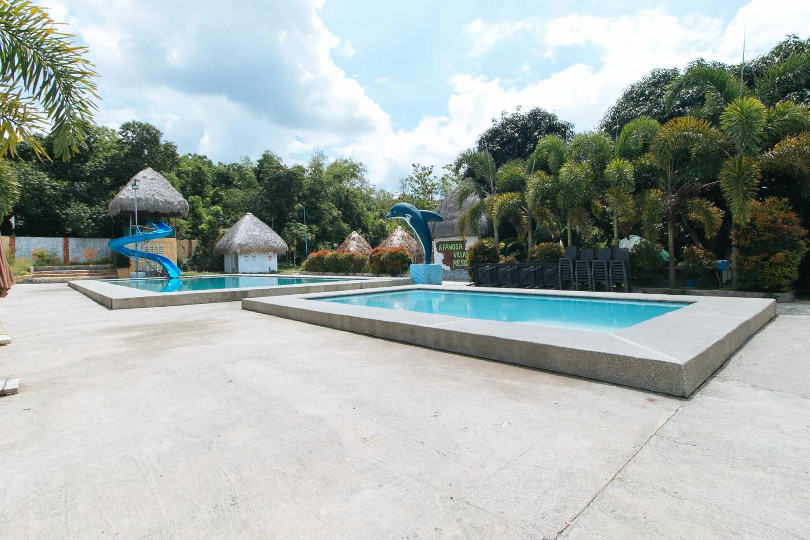 Swimming pool in RedDoorz @ Afamosa Villas Resort Ilocos Sur