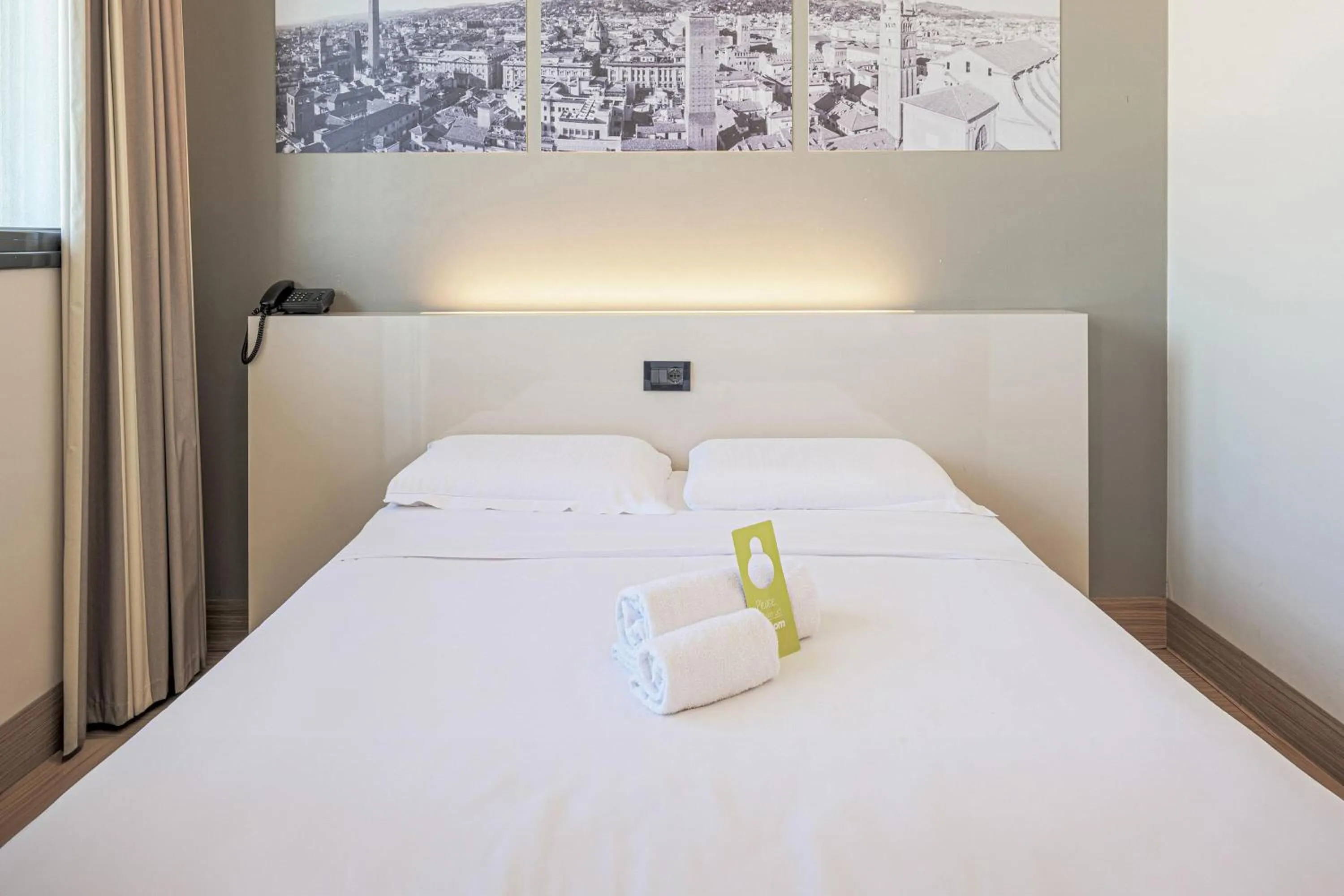 Photo of the whole room, Bed in B&B HOTEL Bologna