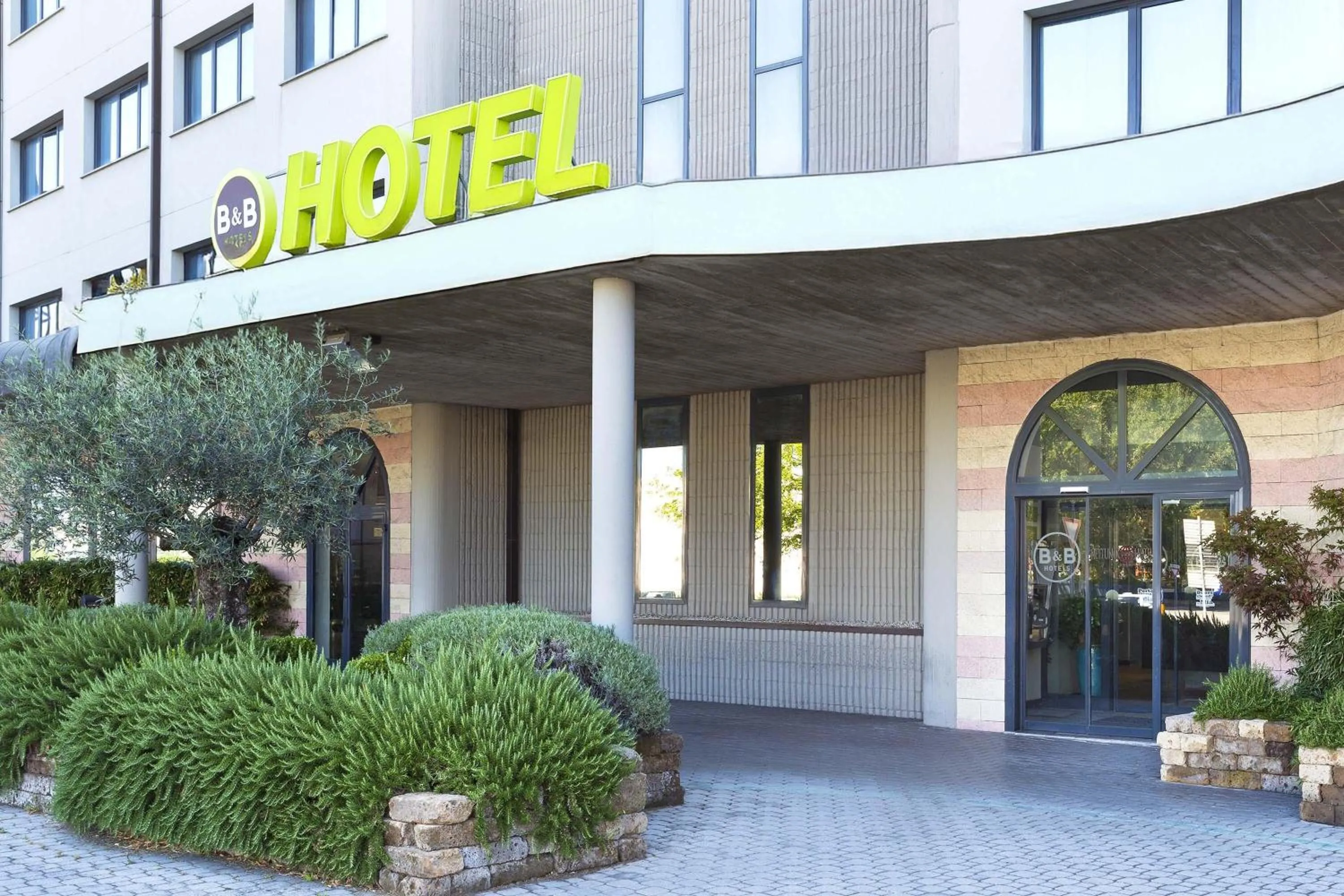 Property building in B&B HOTEL Bologna