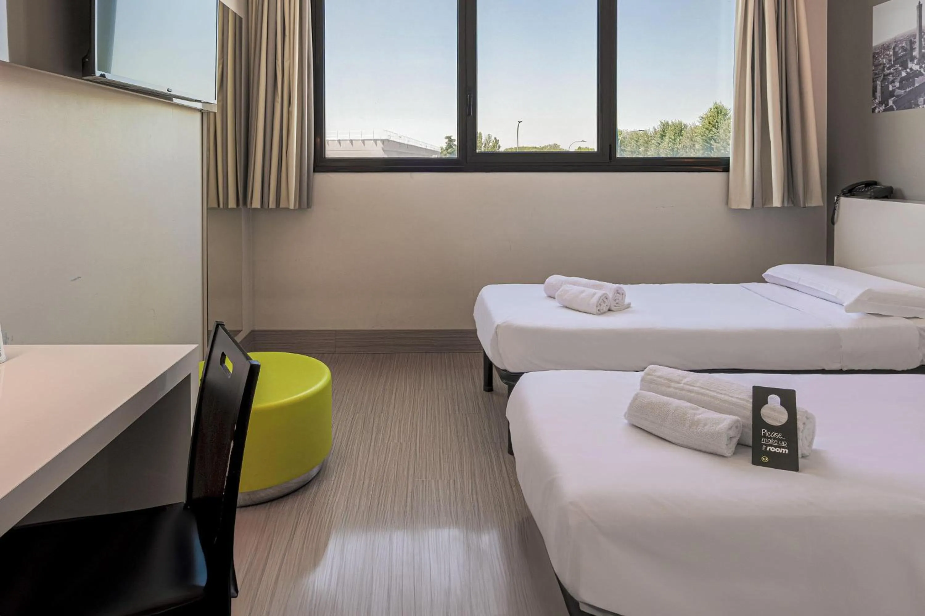 Photo of the whole room, Bed in B&B HOTEL Bologna