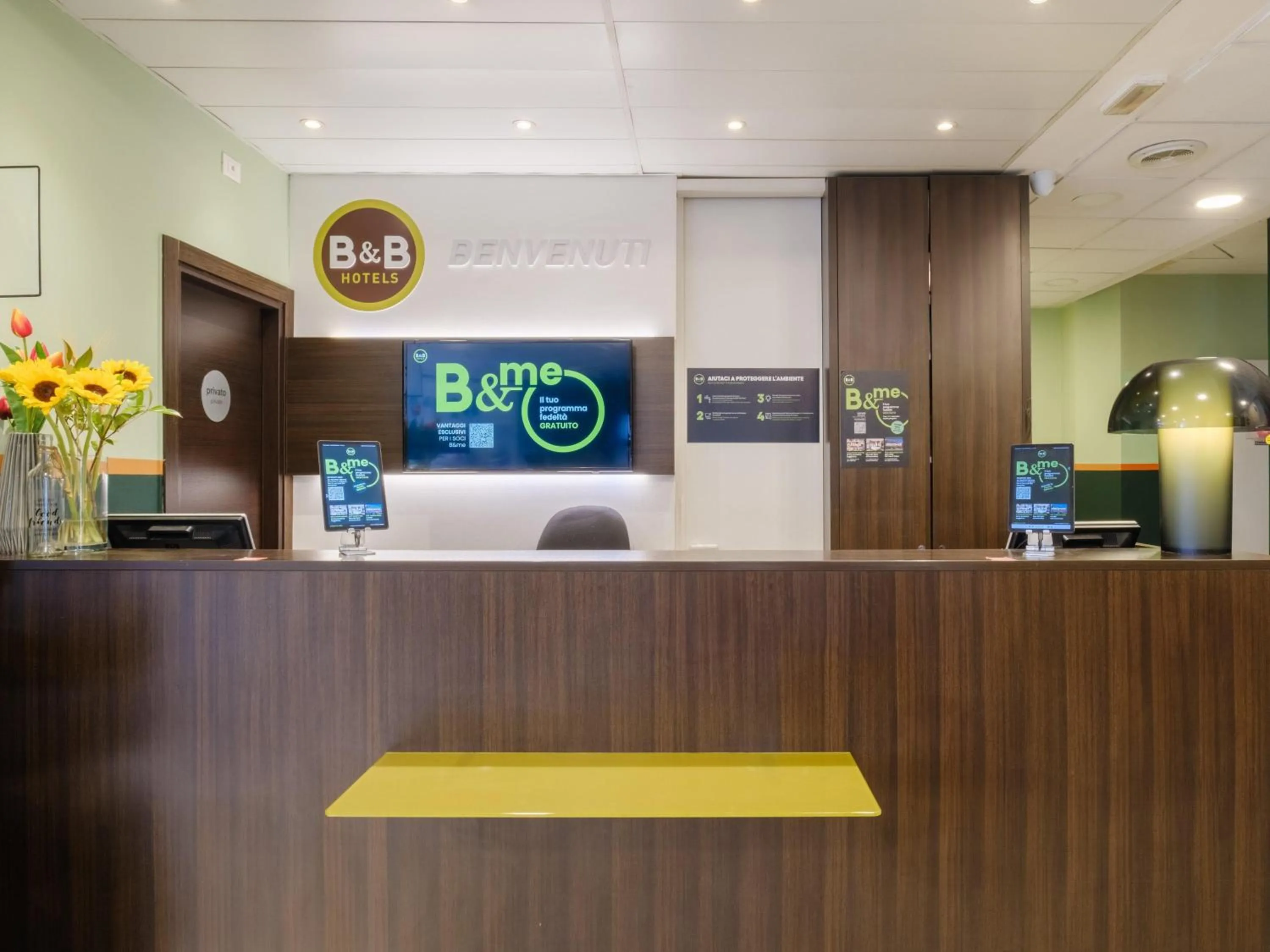 Lobby or reception in B&B Hotel Ferrara