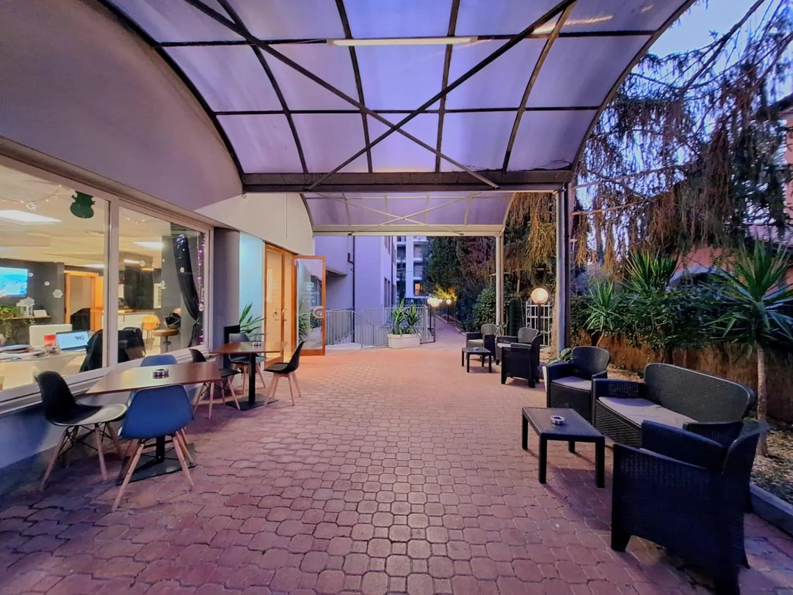 Patio in Scheppers Hotel