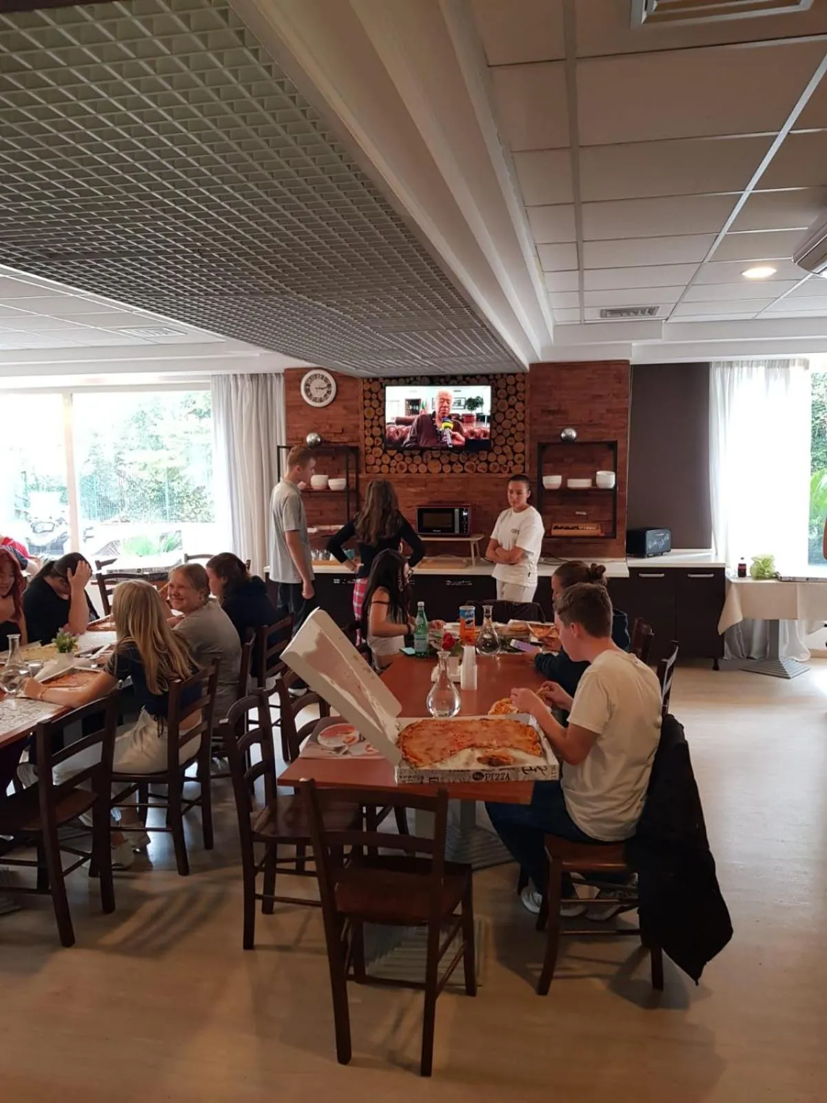 Communal lounge/ TV room in Scheppers Hotel