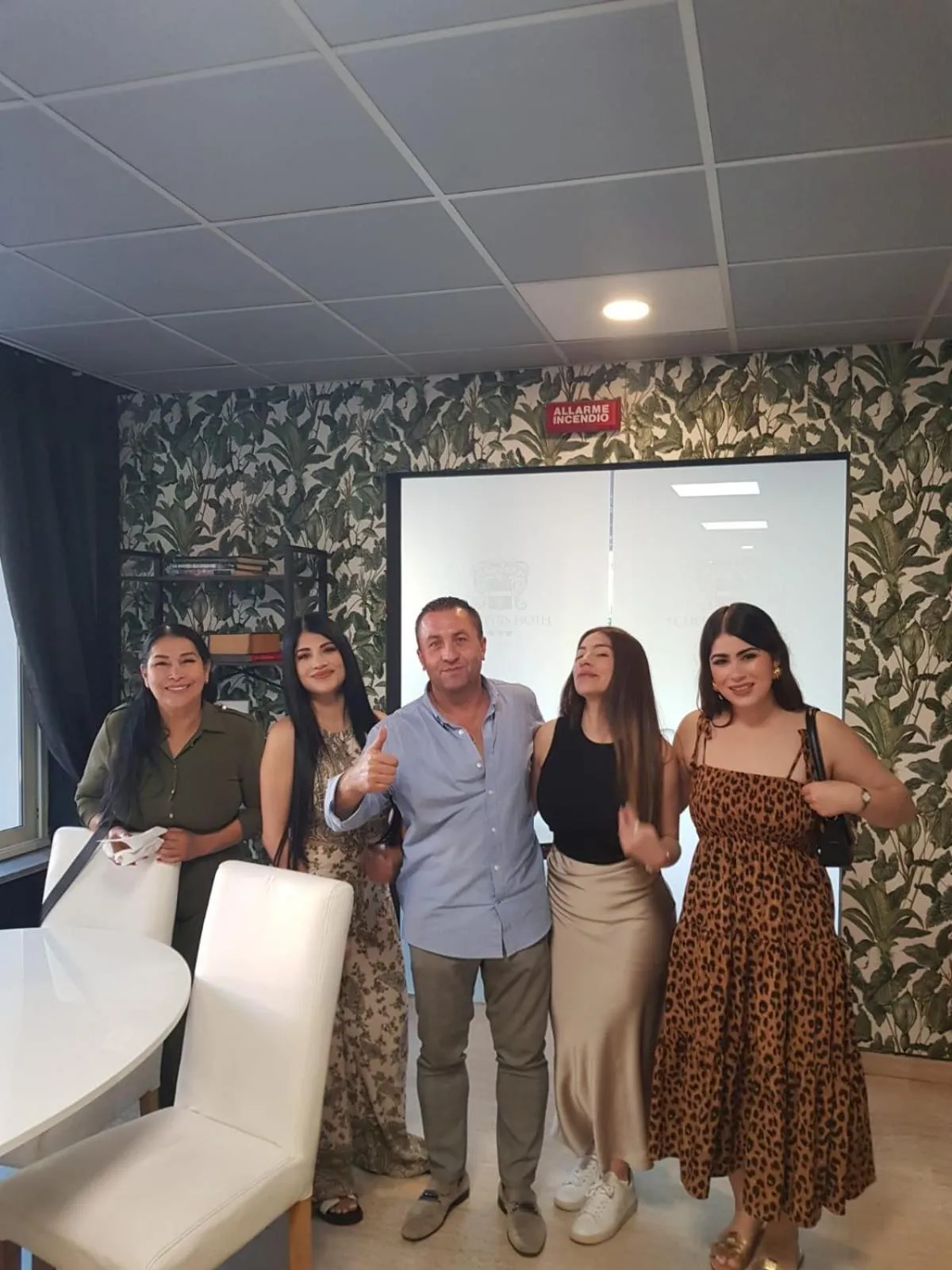 group of guests in Scheppers Hotel