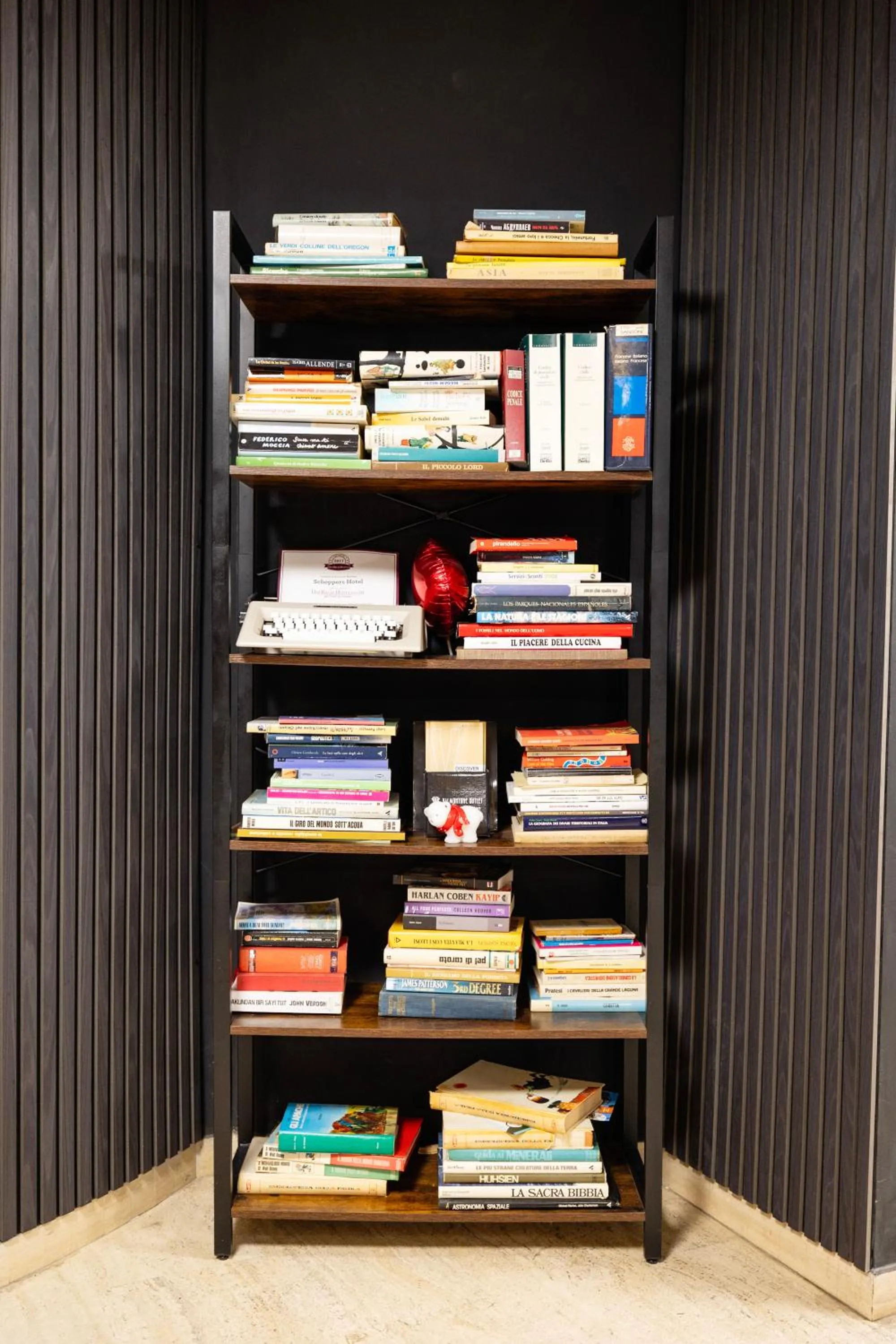 Lobby or reception in Scheppers Hotel