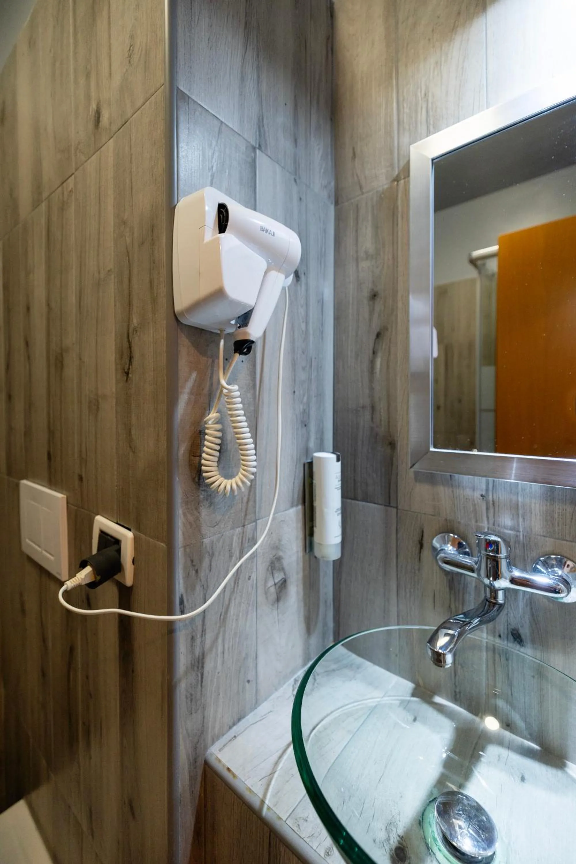 Bathroom in Scheppers Hotel