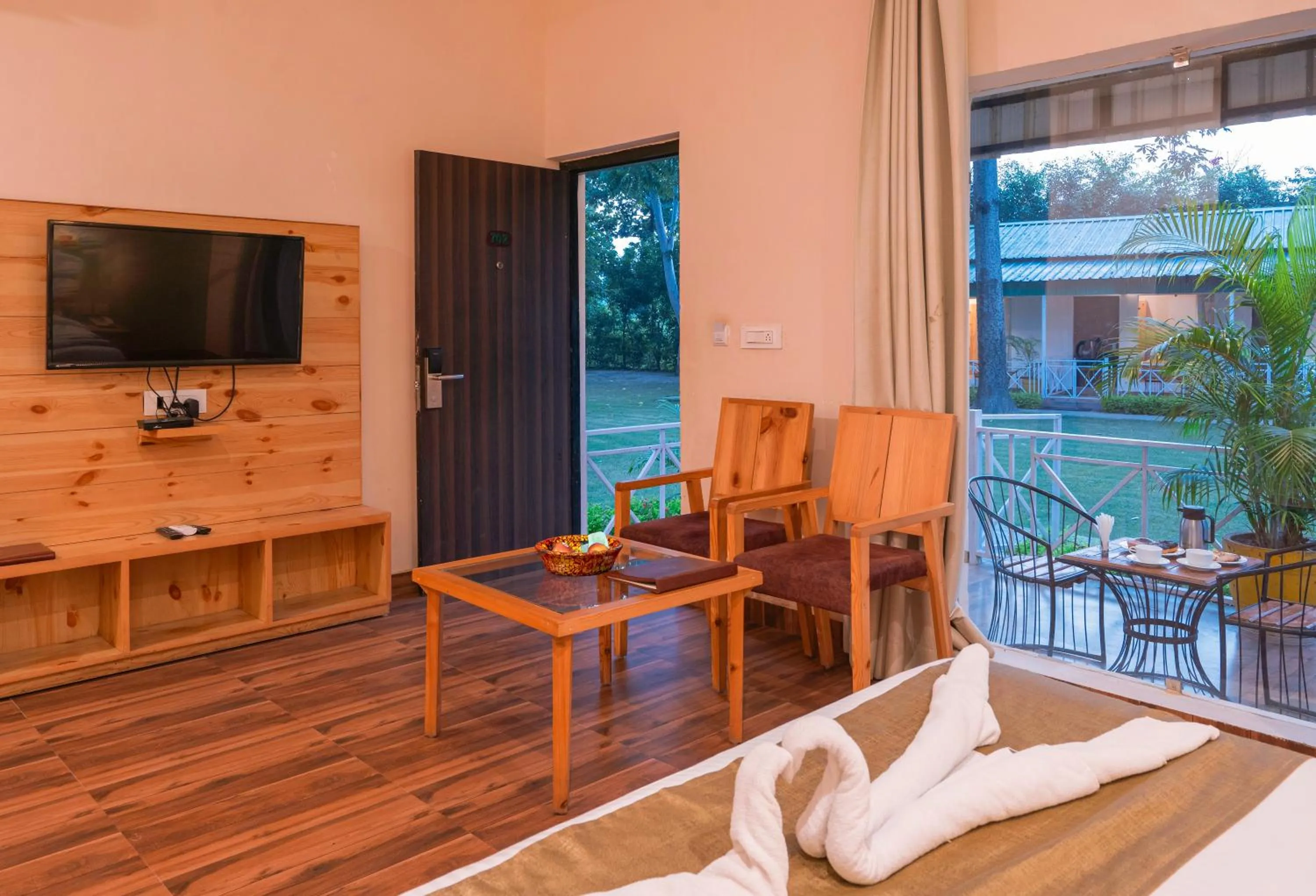 Living room in The Tattwaa Corbett Spa and Resort