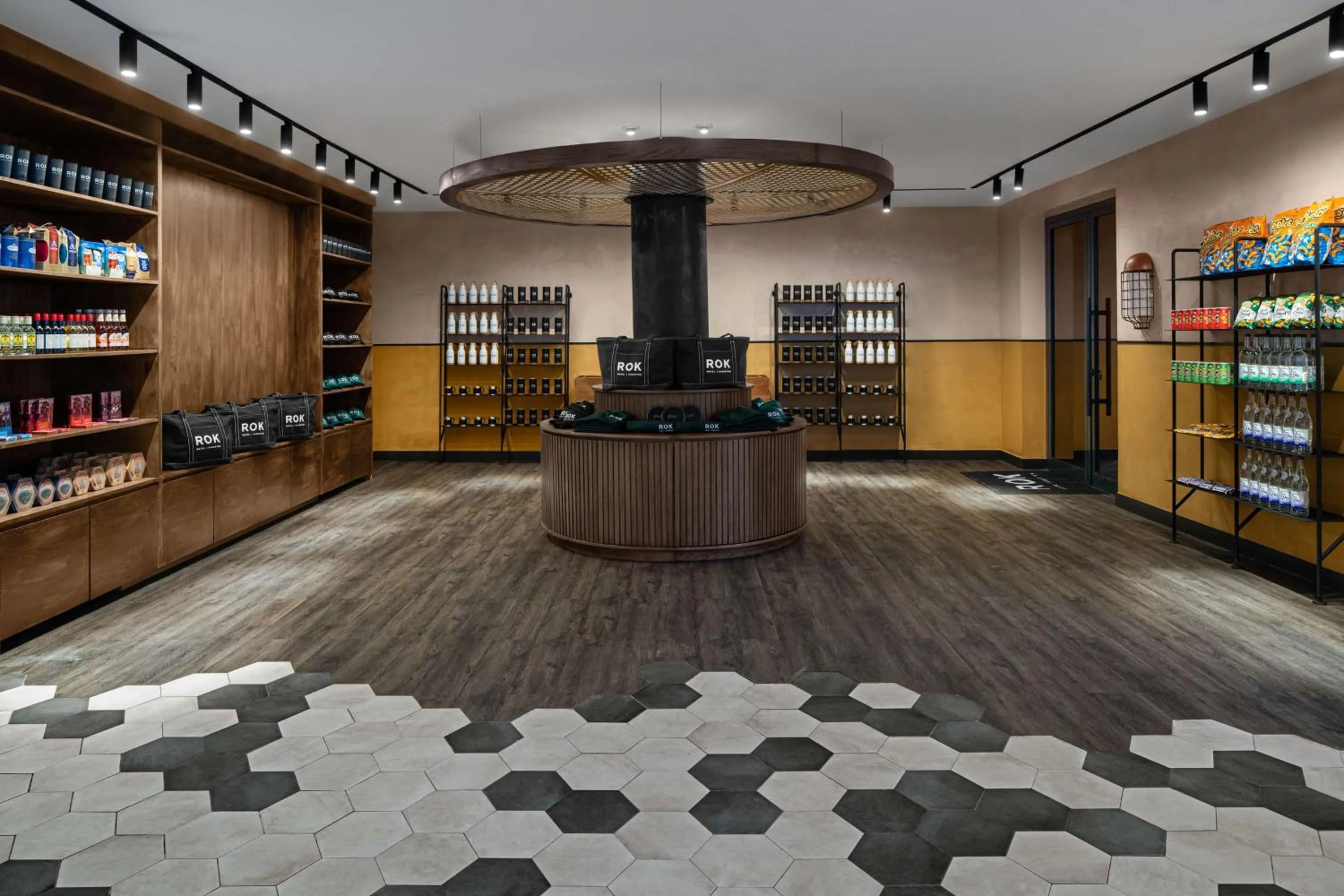 On-site shops in ROK Hotel Kingston, Tapestry Collection By Hilton