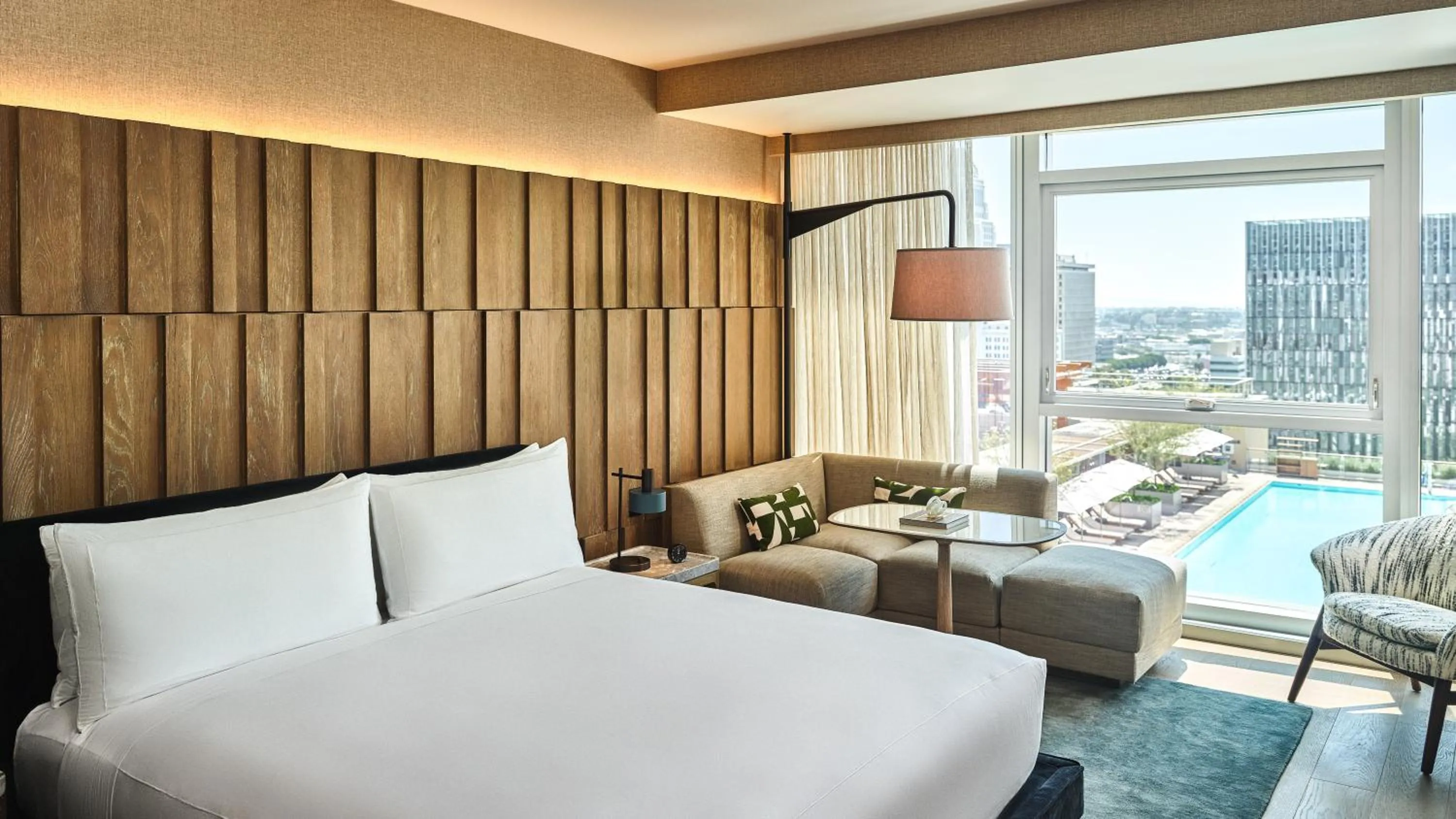 Photo of the whole room, Bed in Conrad Los Angeles