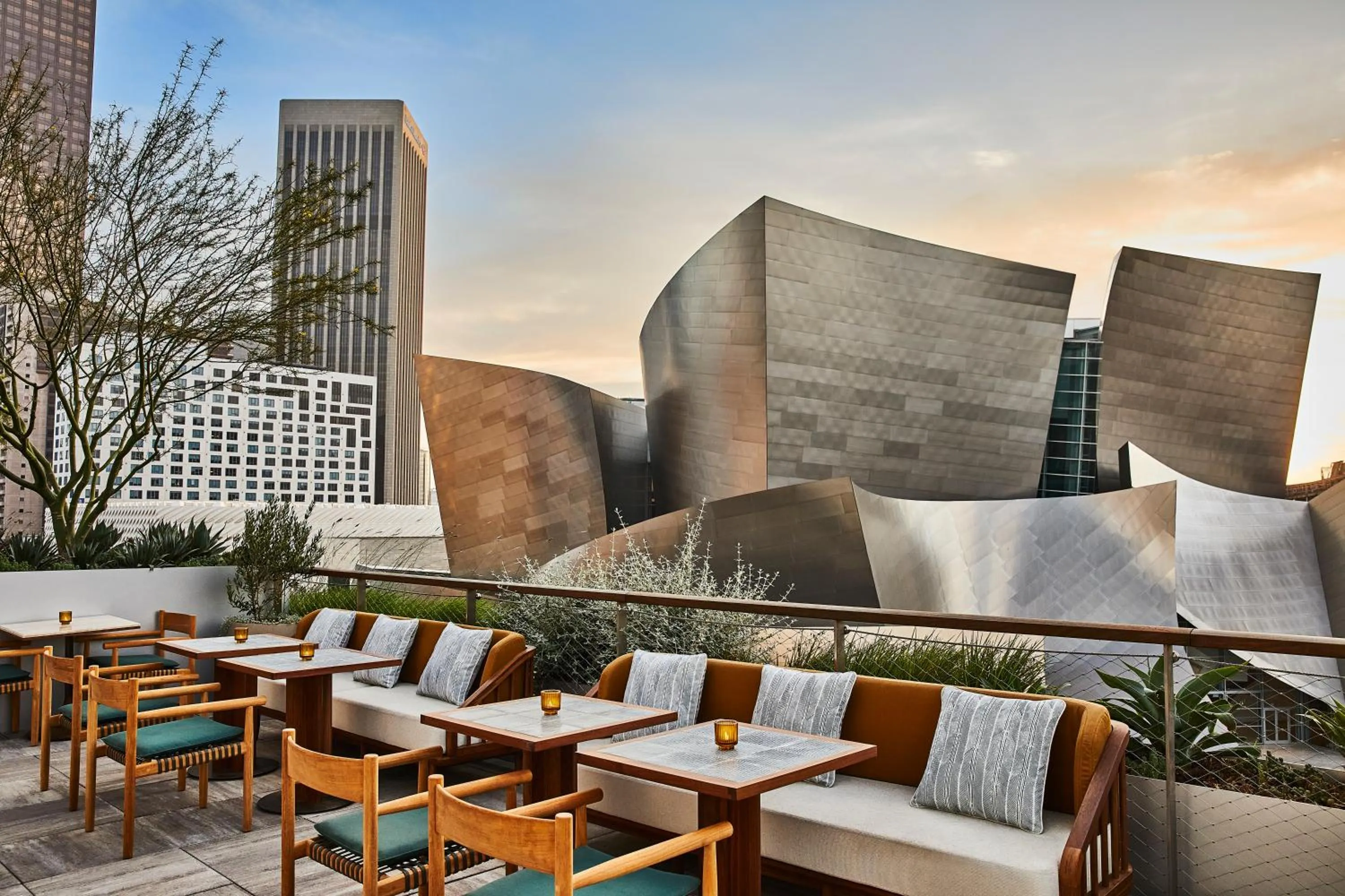 Restaurant/places to eat in Conrad Los Angeles