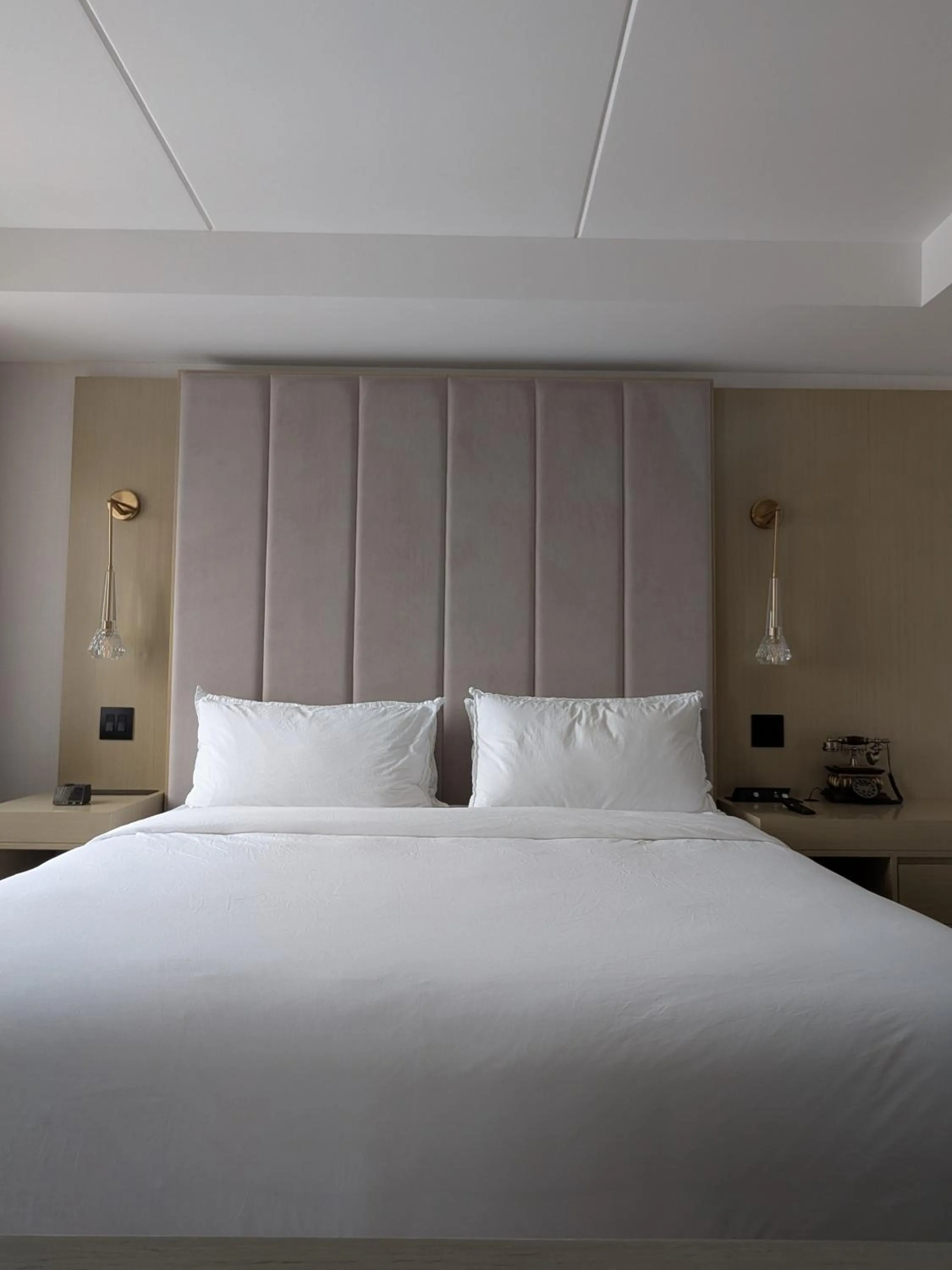 Bed in Bloom Mississauga, Tapestry Collection By Hilton