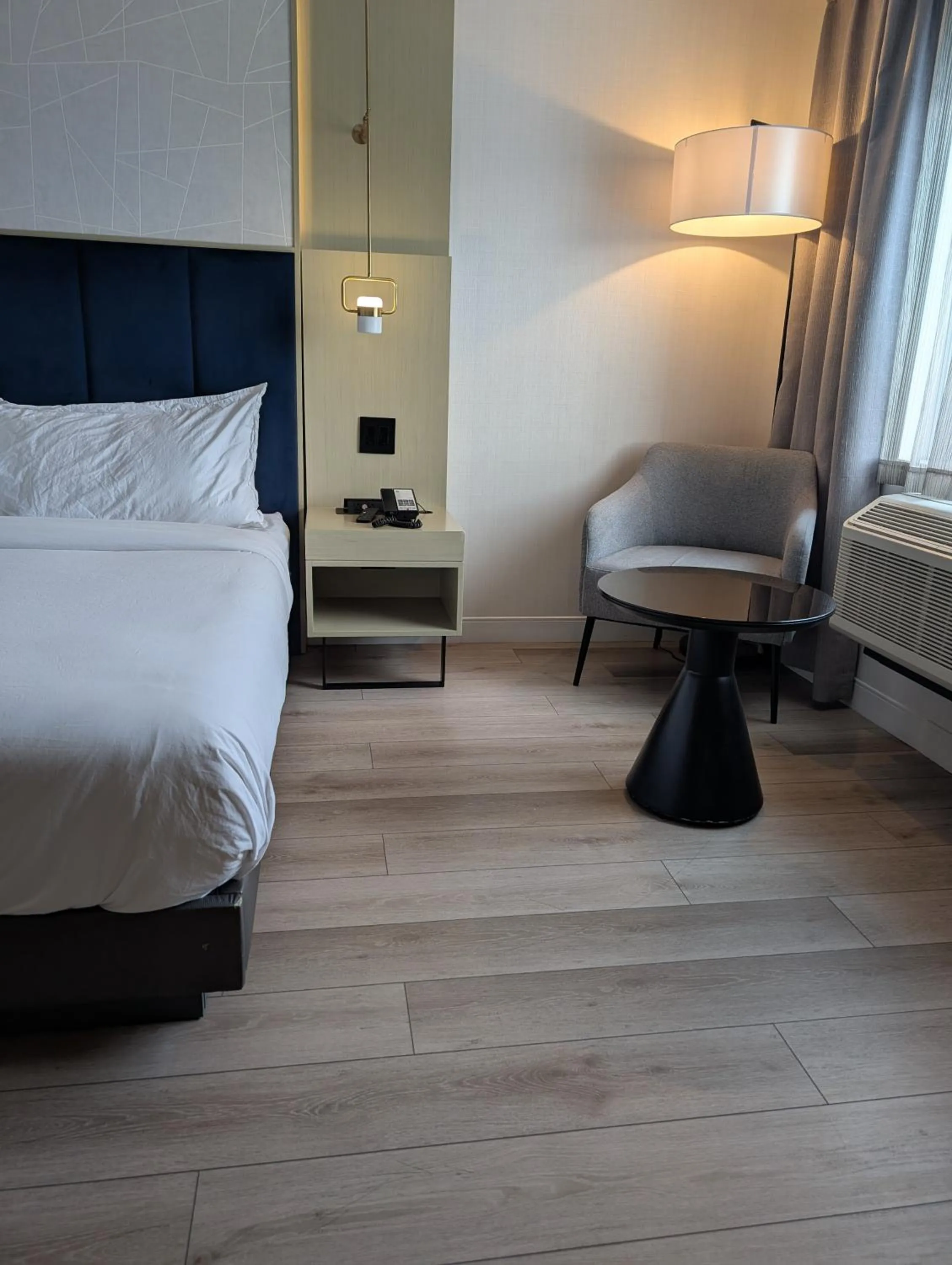 Bed in Bloom Mississauga, Tapestry Collection By Hilton