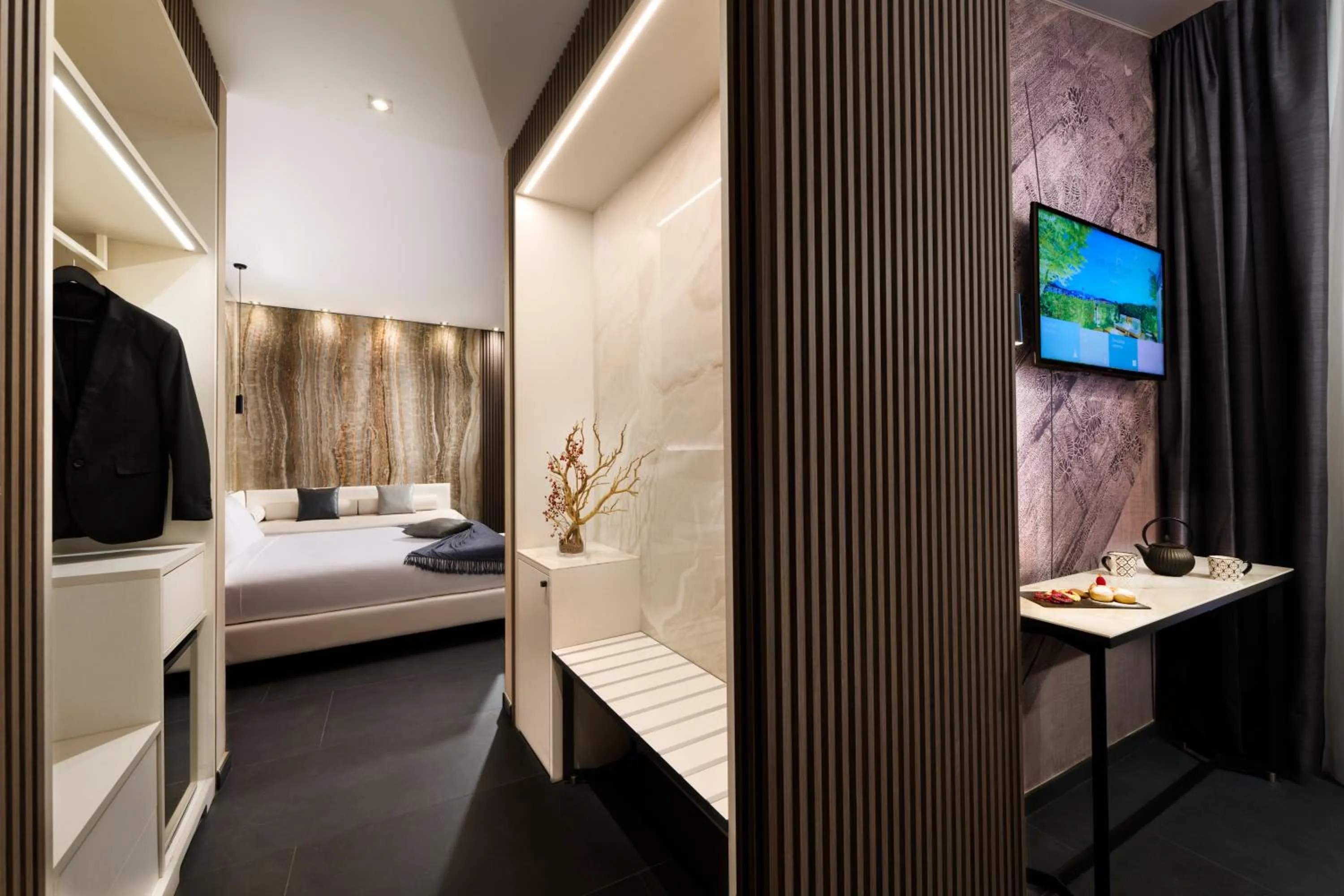 Photo of the whole room, Bed in Hotel Metropolitan