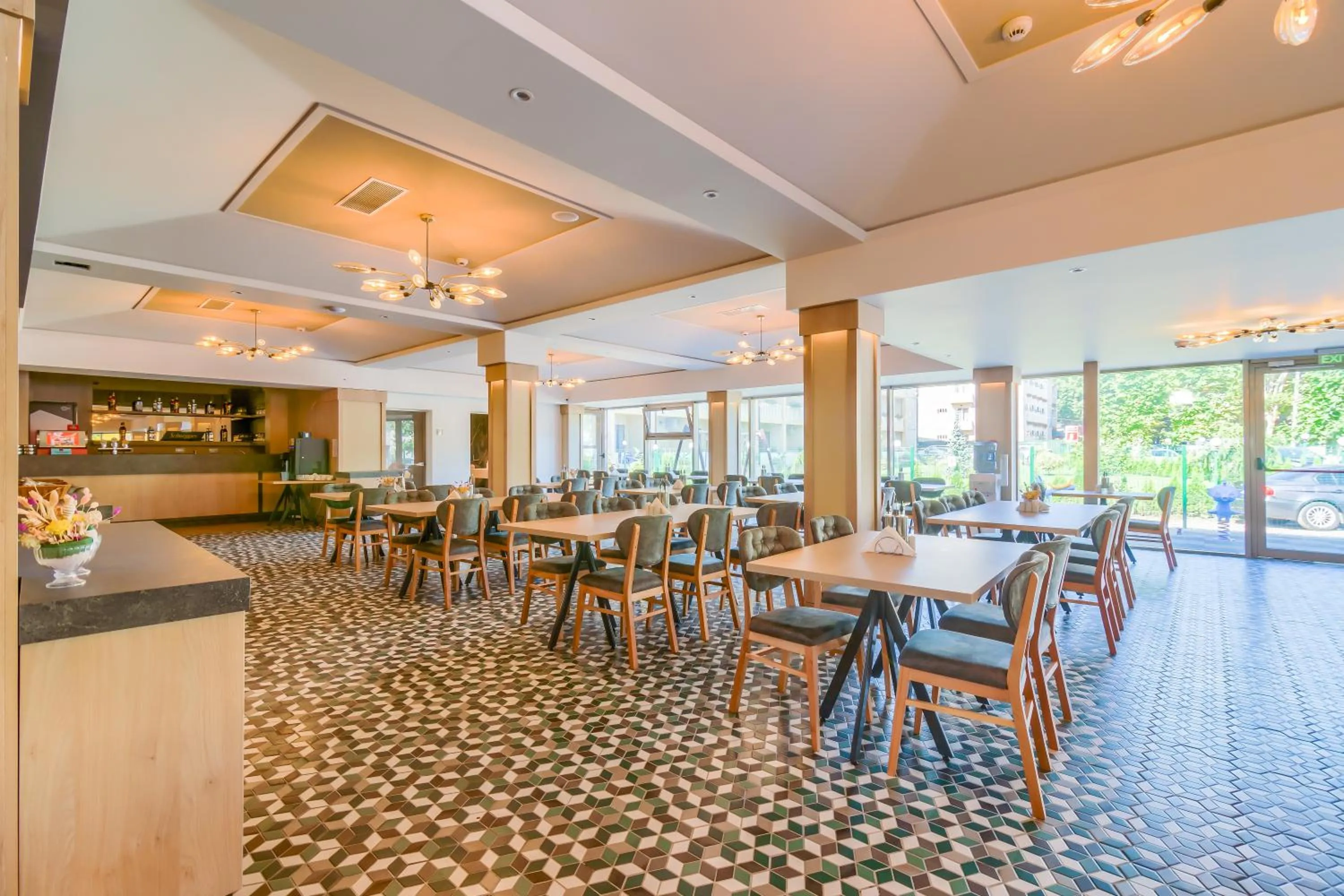 Restaurant/places to eat in Bacolux Koralio, Eforie Nord