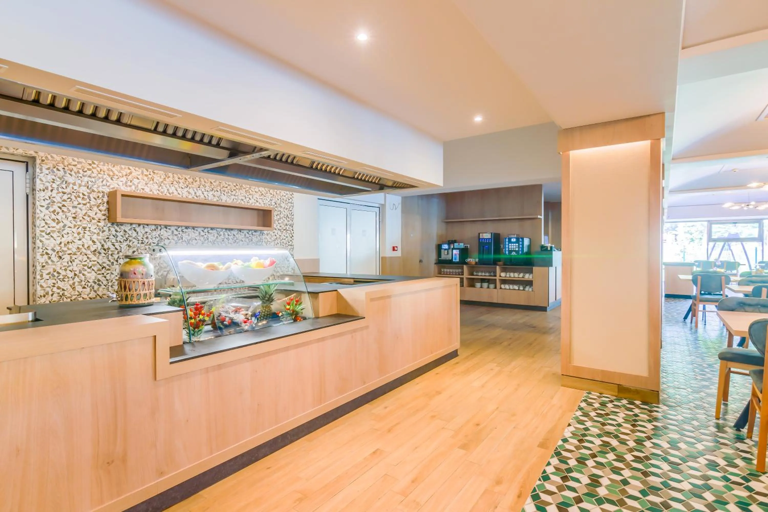 Restaurant/places to eat in Bacolux Koralio, Eforie Nord