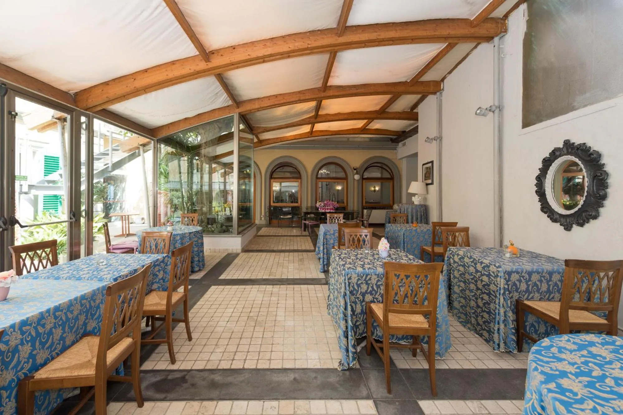 Patio in Hotel Corallo