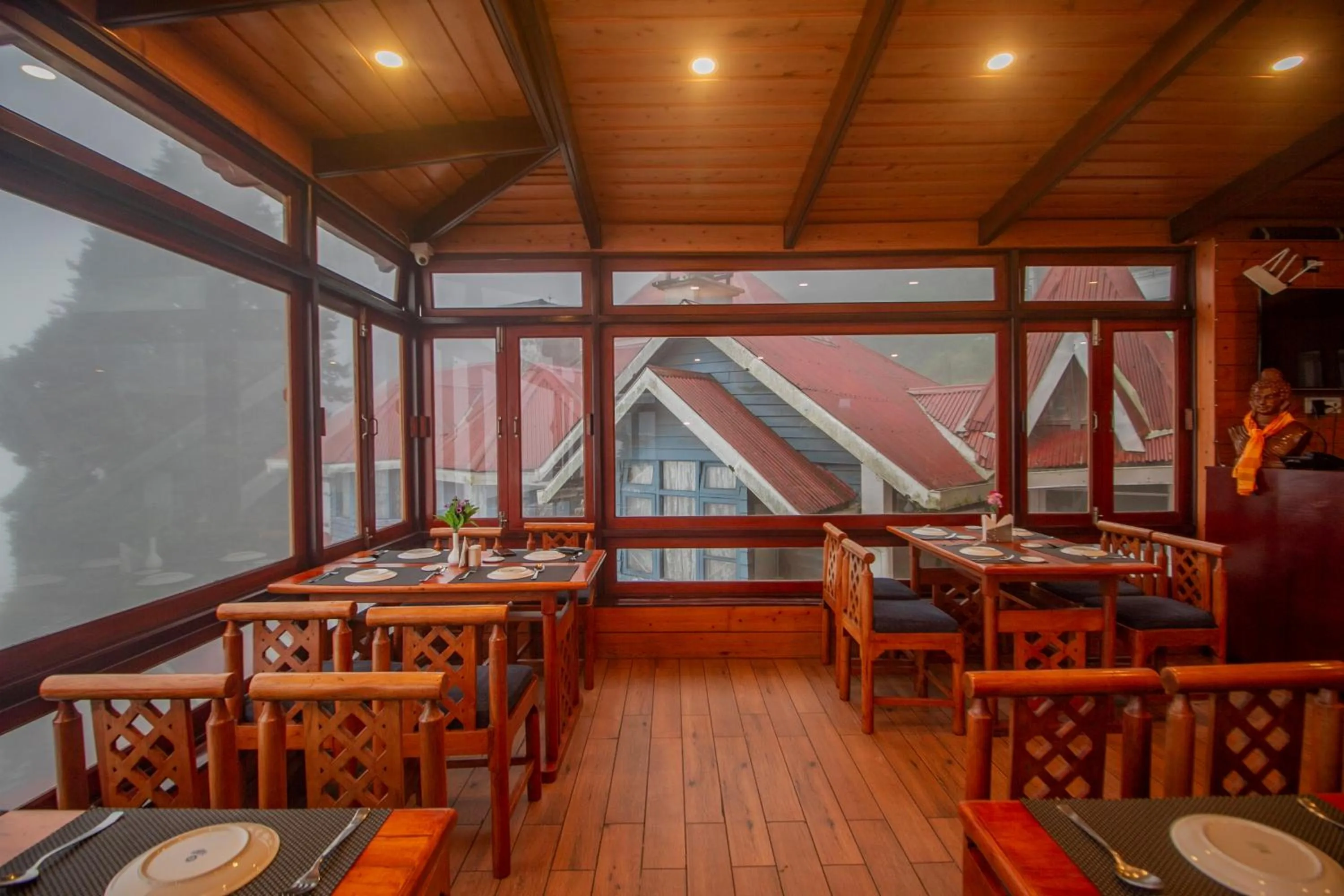 Restaurant/places to eat in NRS Norling Retreat