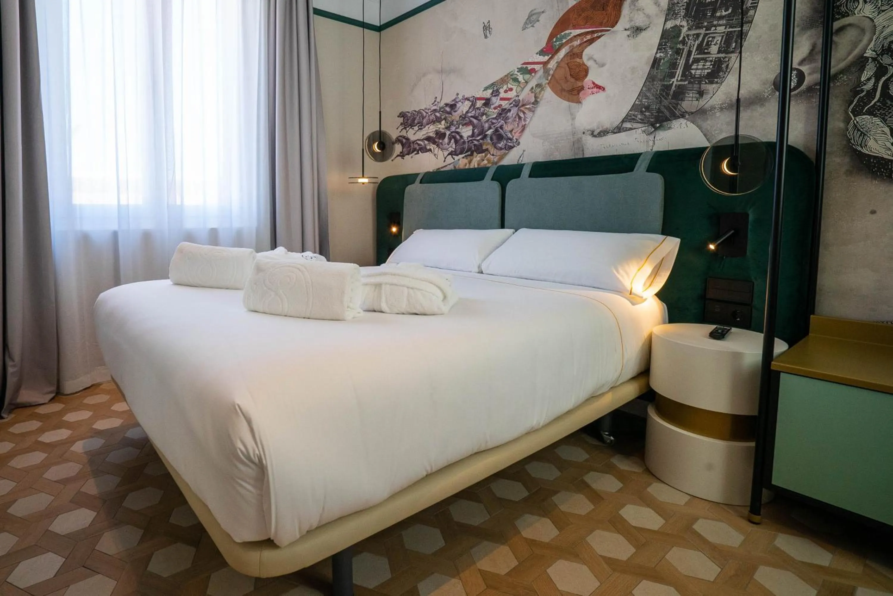 Bed in SmartRental Collection Gran Vía Capital