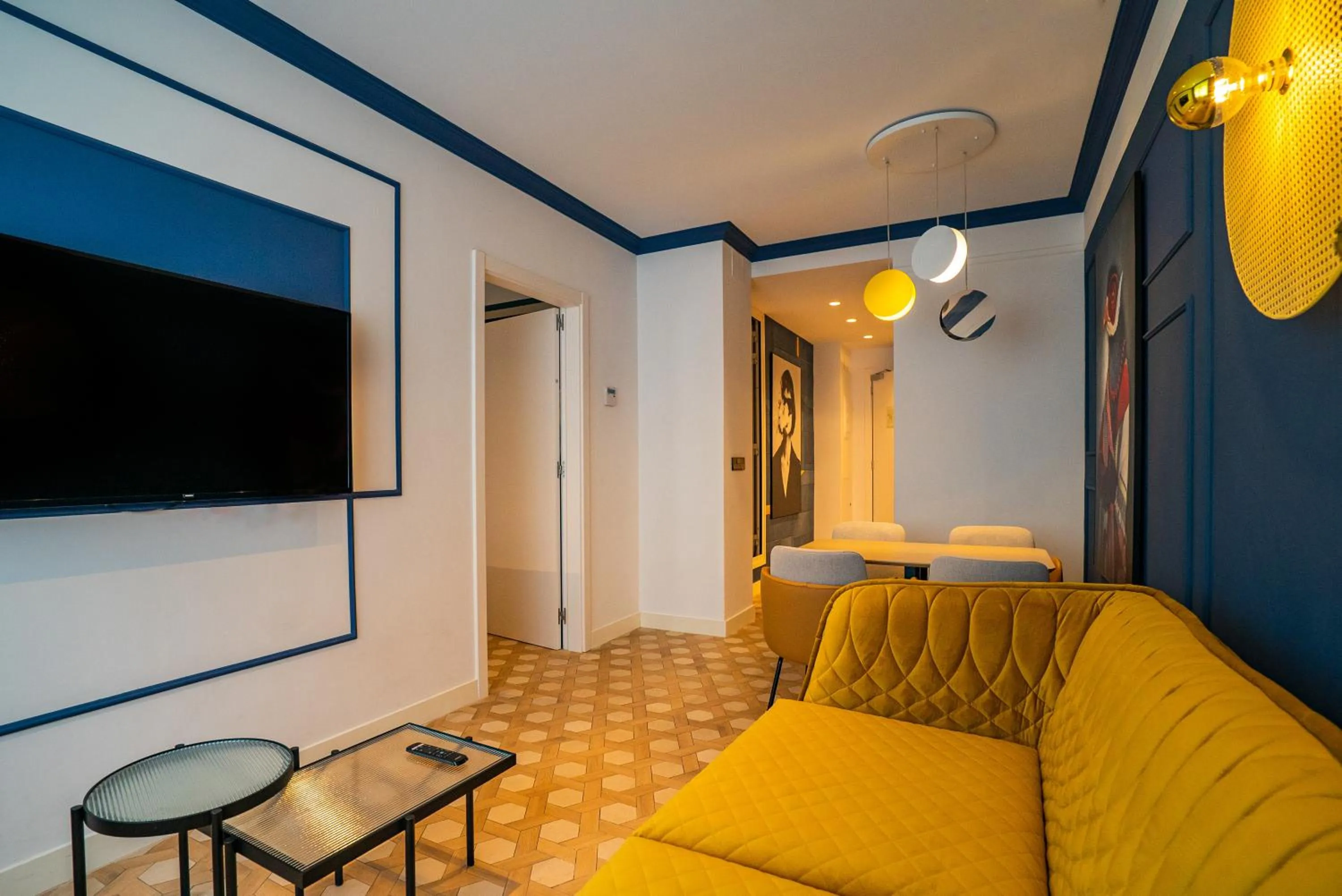 Living room in SmartRental Collection Gran Vía Capital