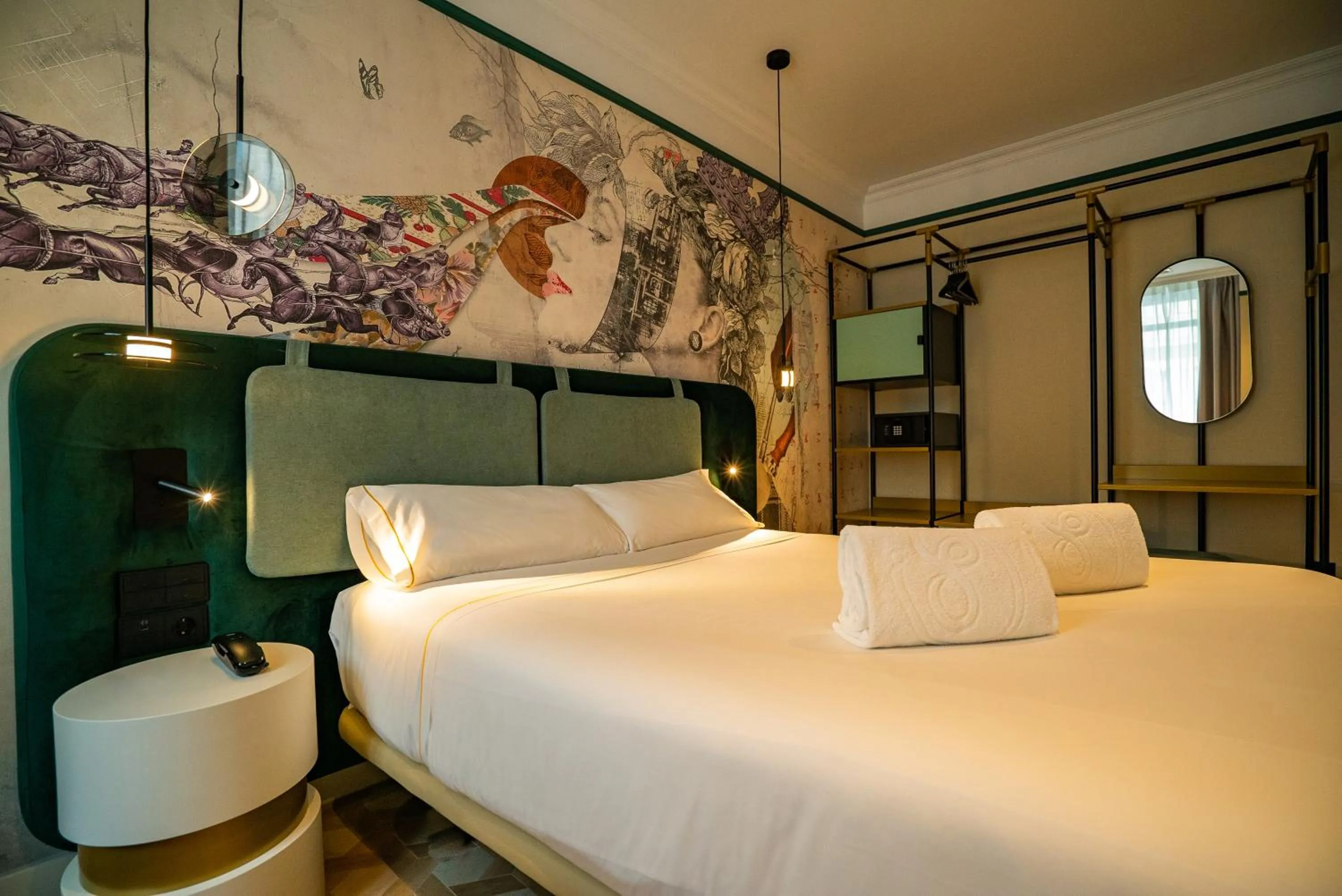 Bed in SmartRental Collection Gran Vía Capital