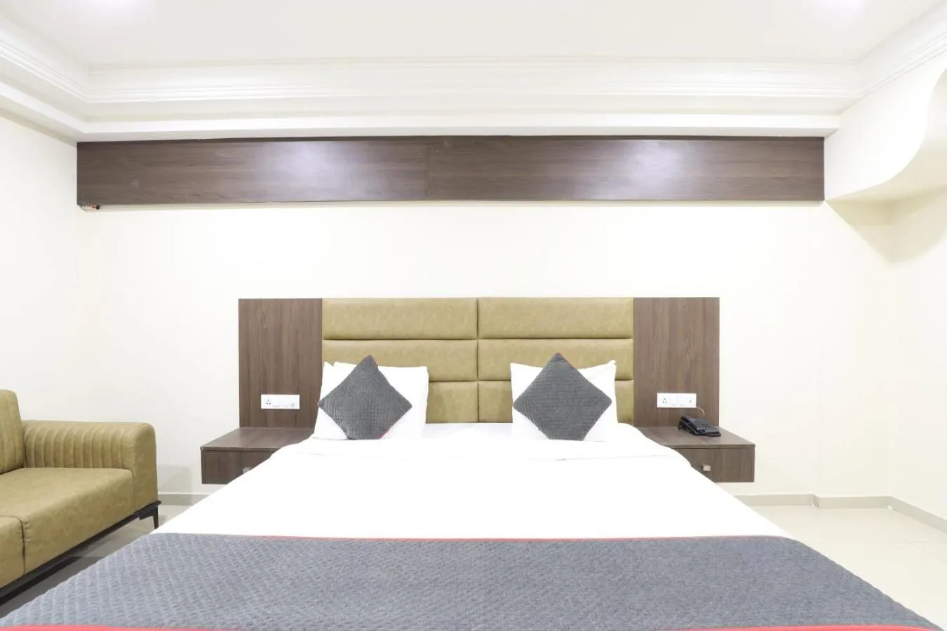 Bed in Alba Premier, Ahmedabad