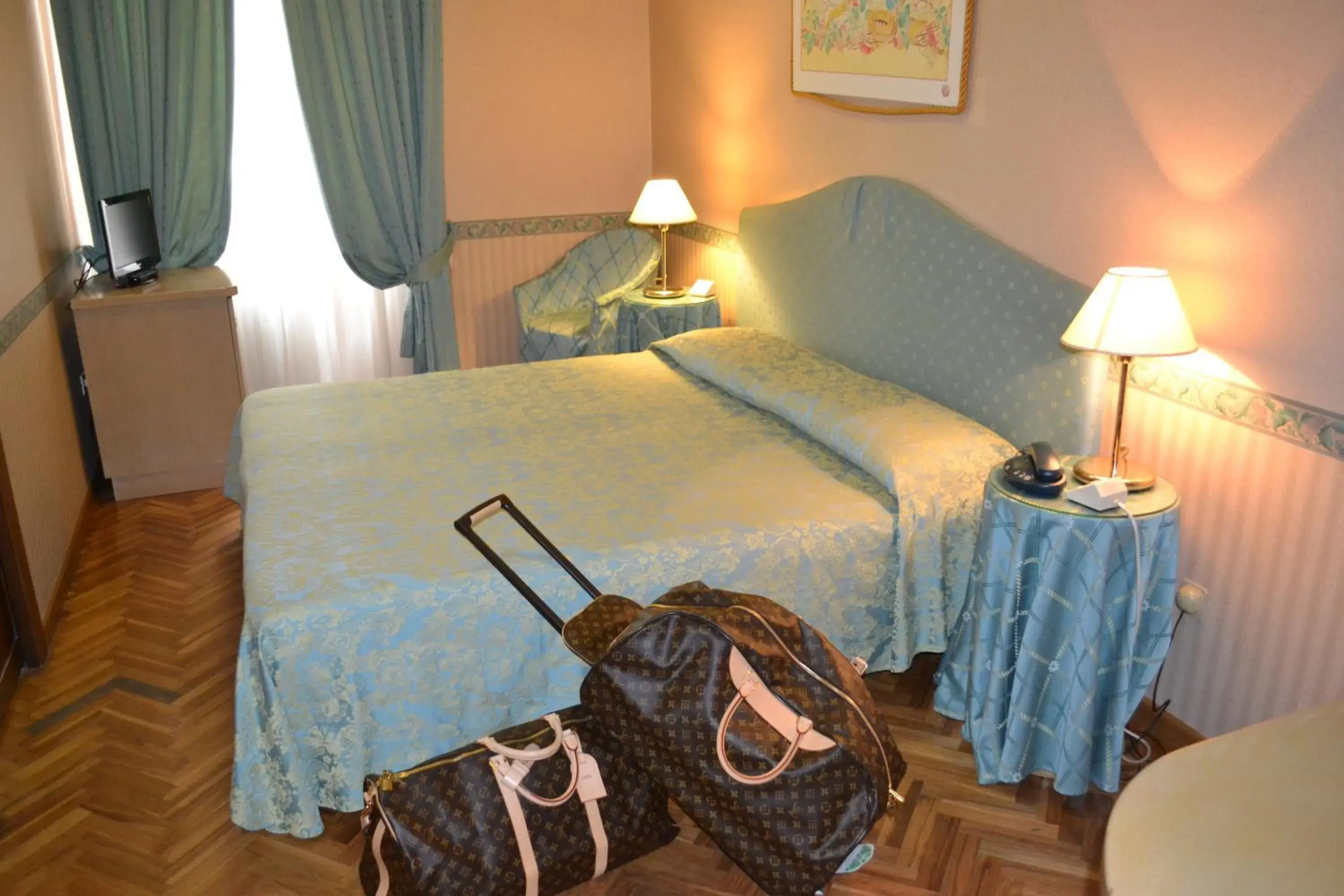 Single Room in Hotel Giglio Single Room in Hotel Giglio