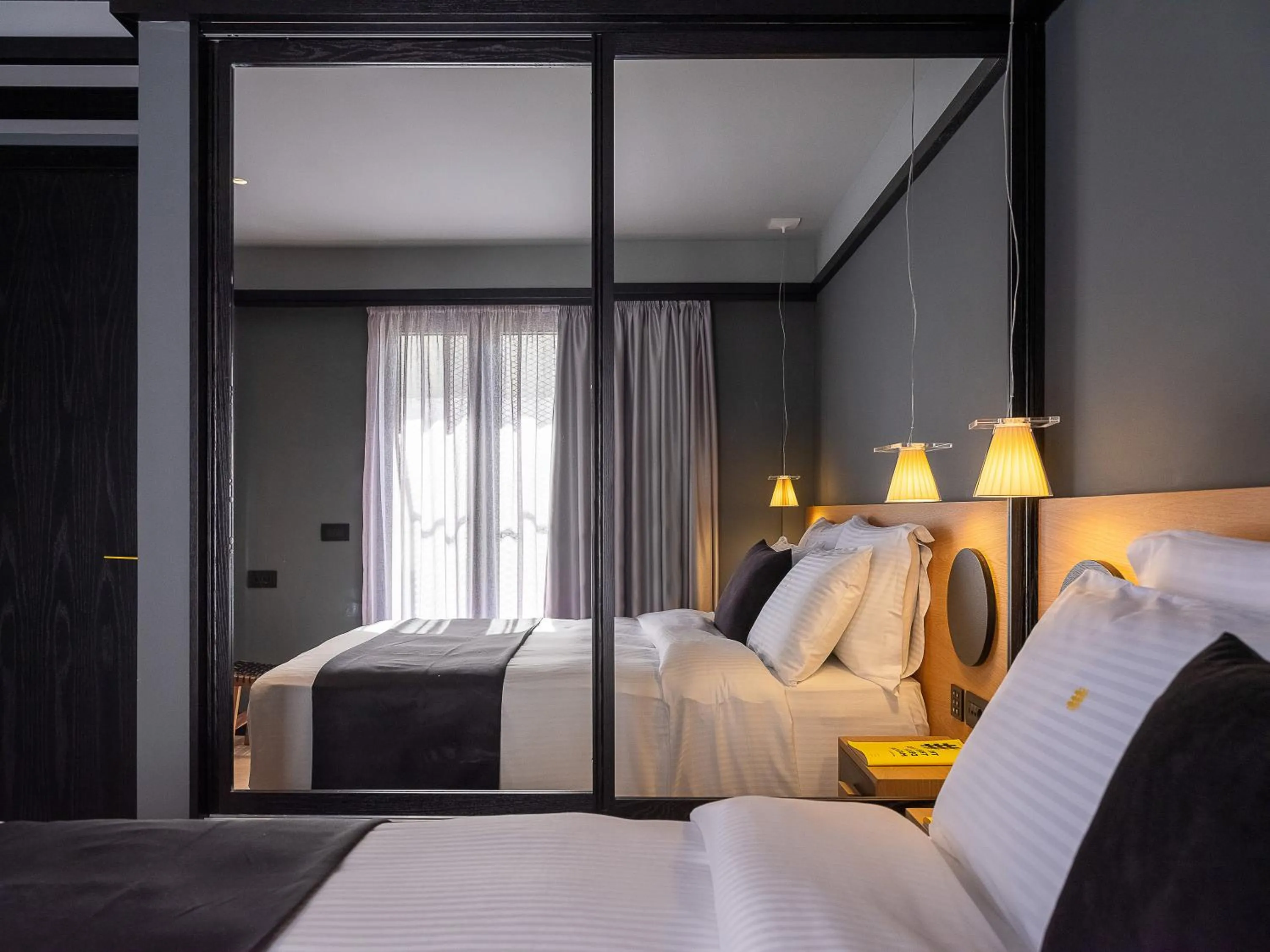 Bed in 3 Pines Design Living