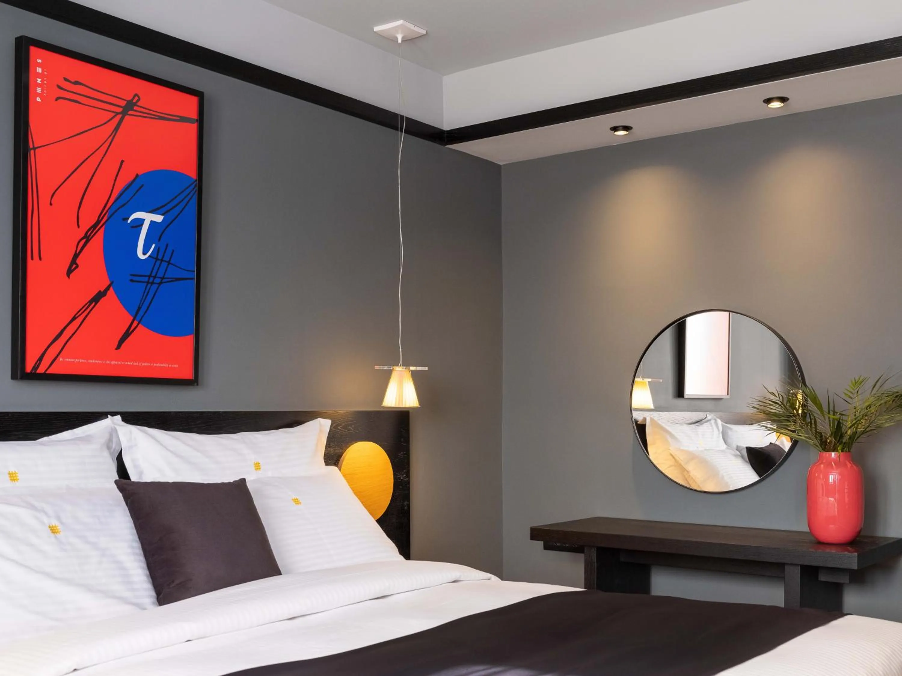 Bed in 3 Pines Design Living