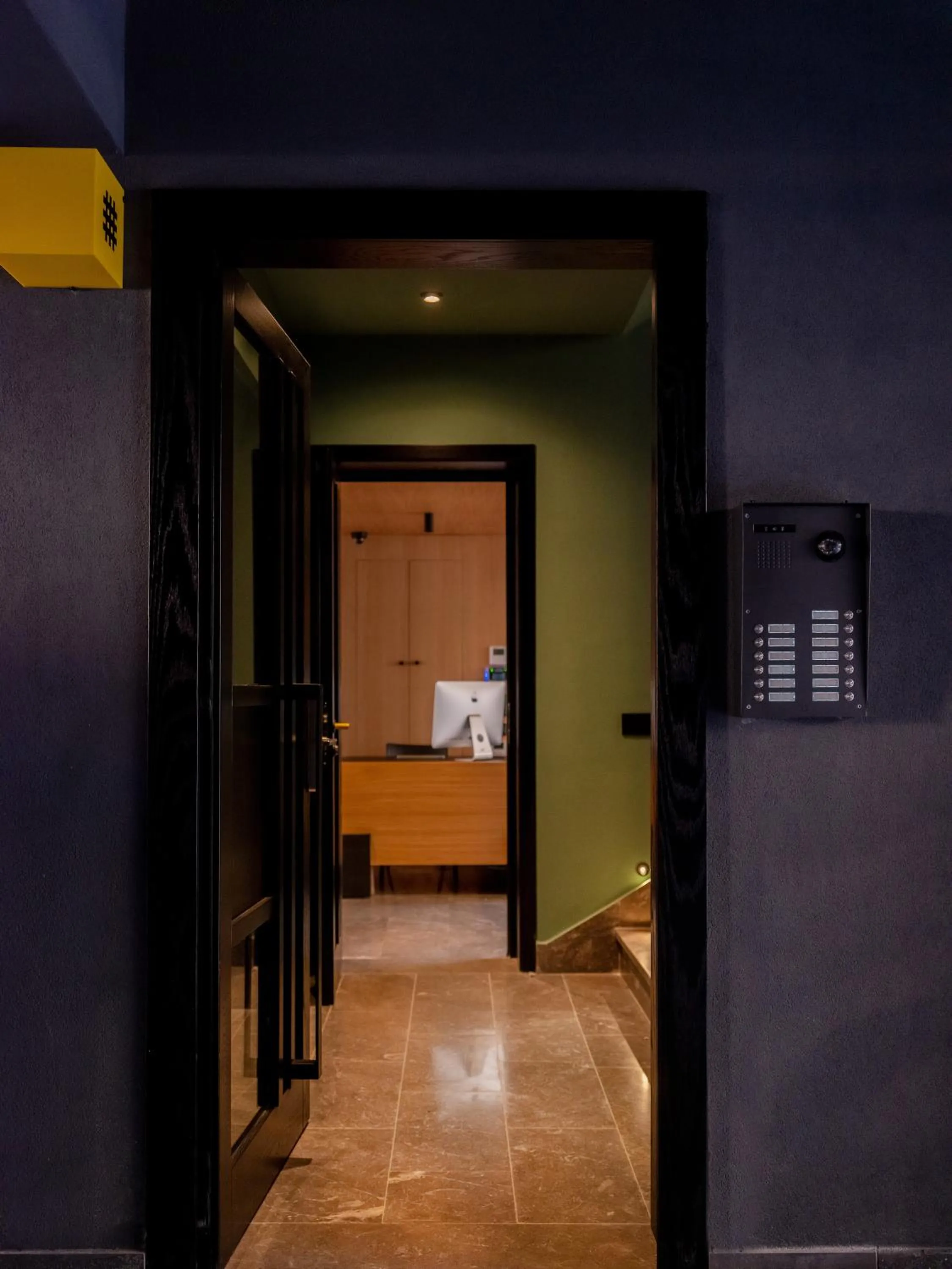 Property building, Bed in 3 Pines Design Living