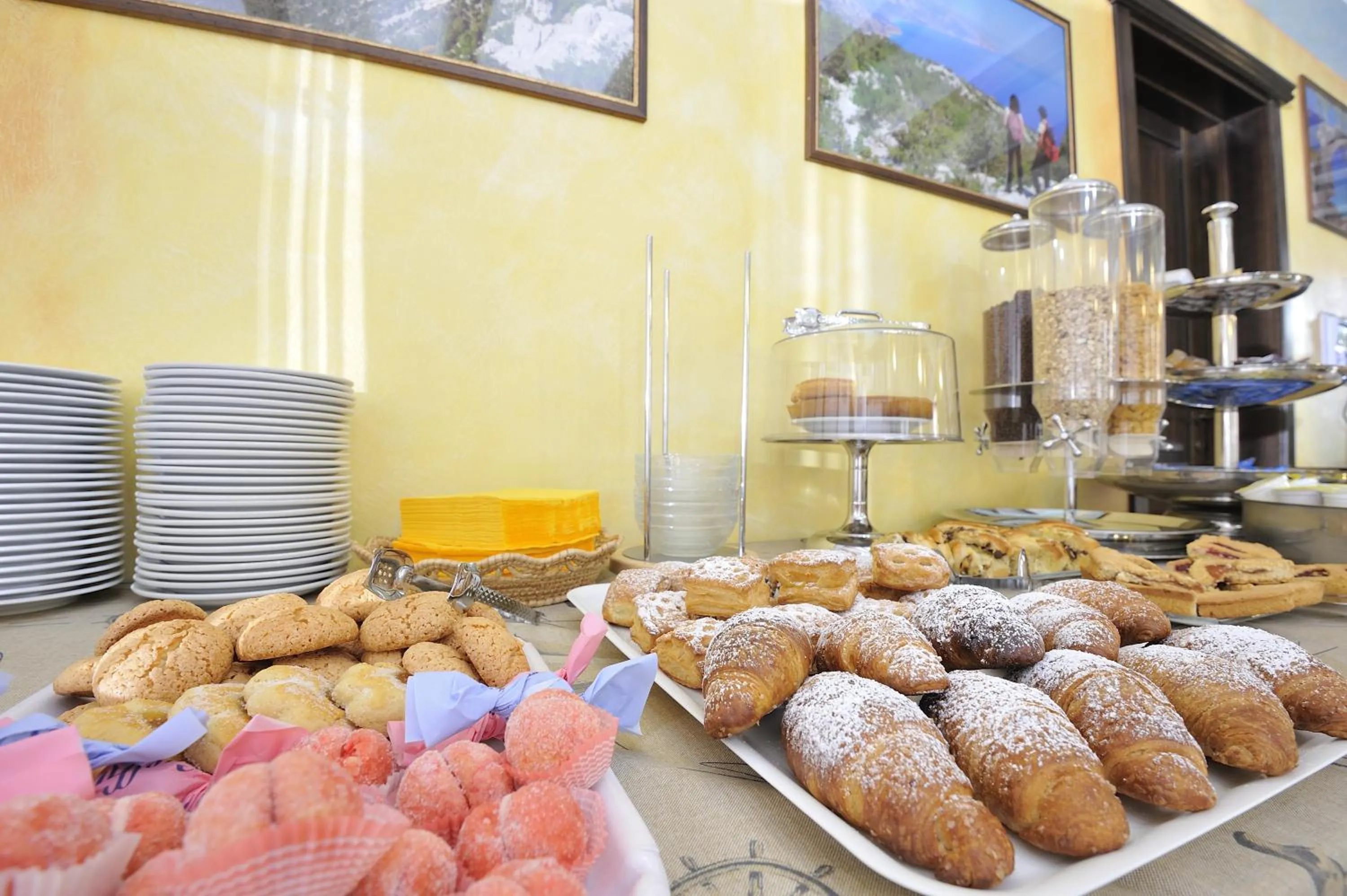Continental breakfast in Hotel Nicoletta