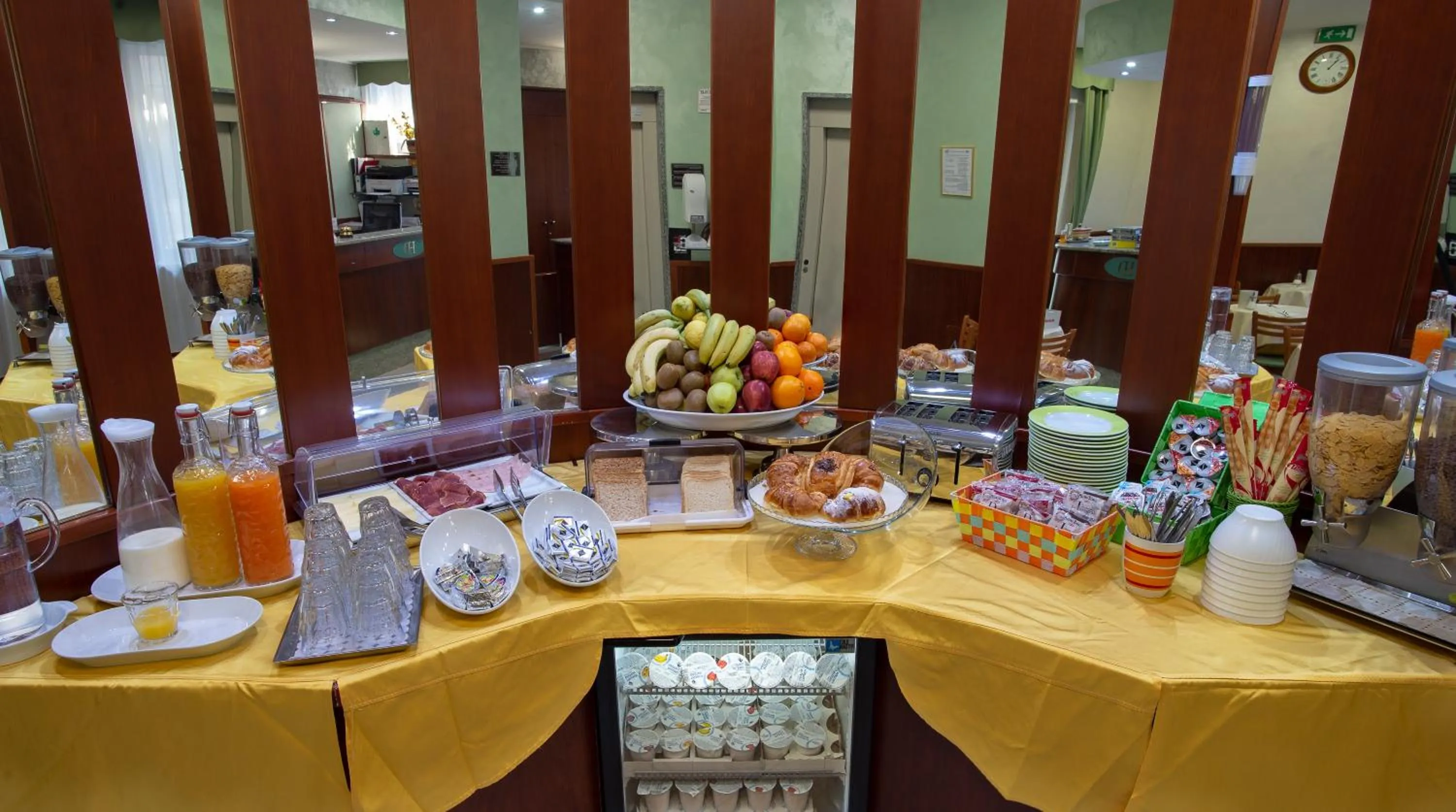 Food and drinks in Hotel Dorè