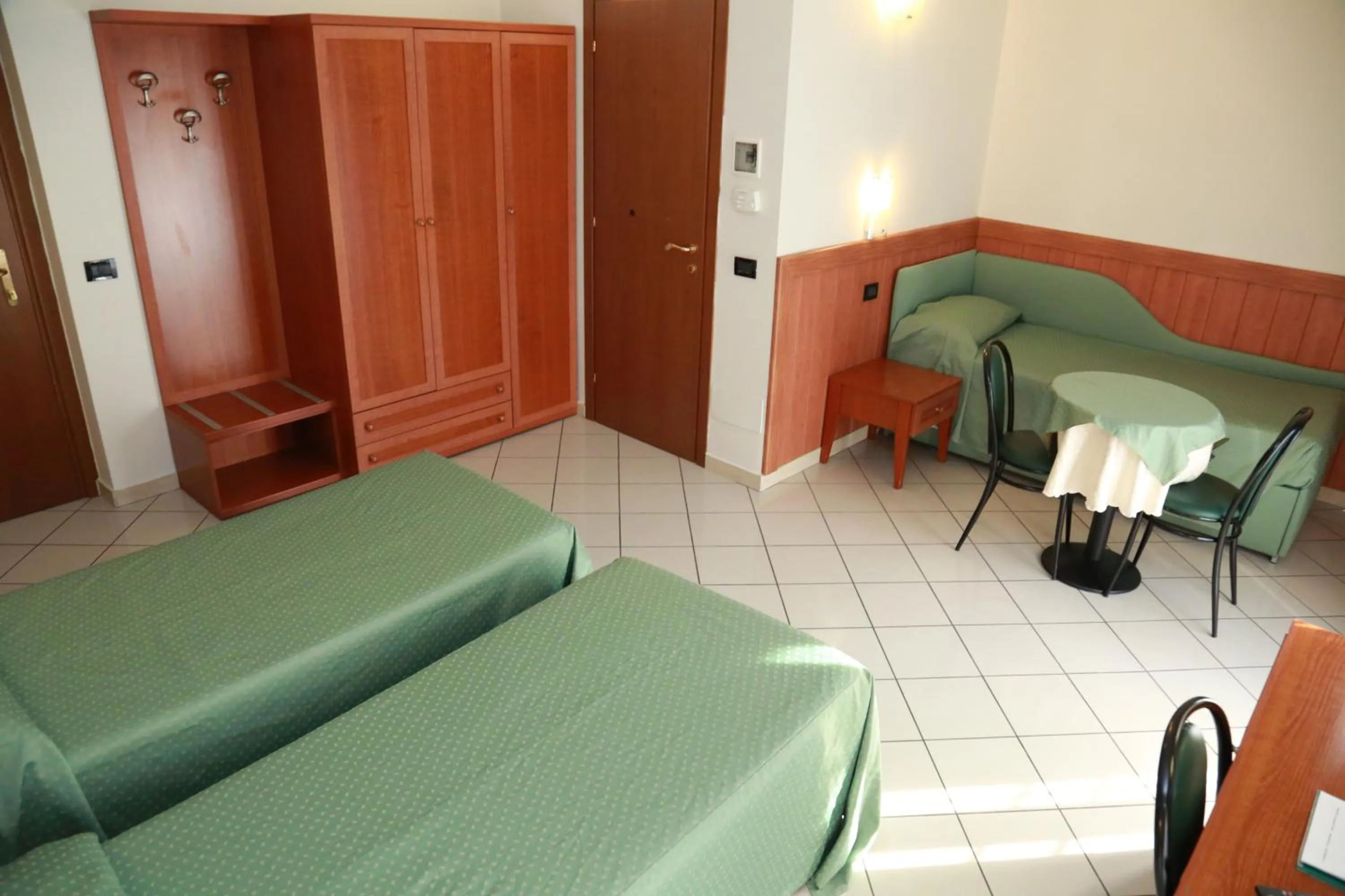 Photo of the whole room in Hotel Dorè